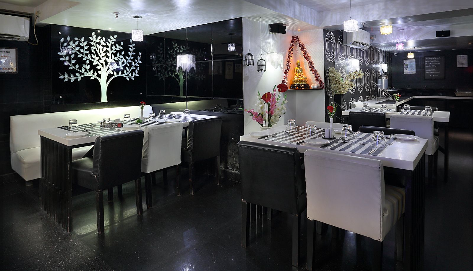 Restauracja - Hotel Narayani Enclave