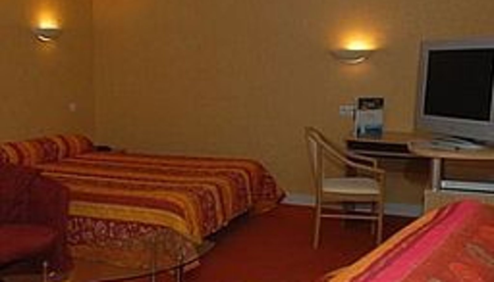 Zimmer - Du Commerce Logis