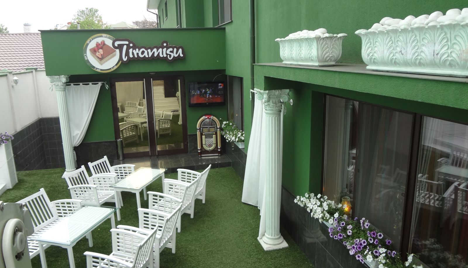 Terrace - Weekend Boutique Hotel