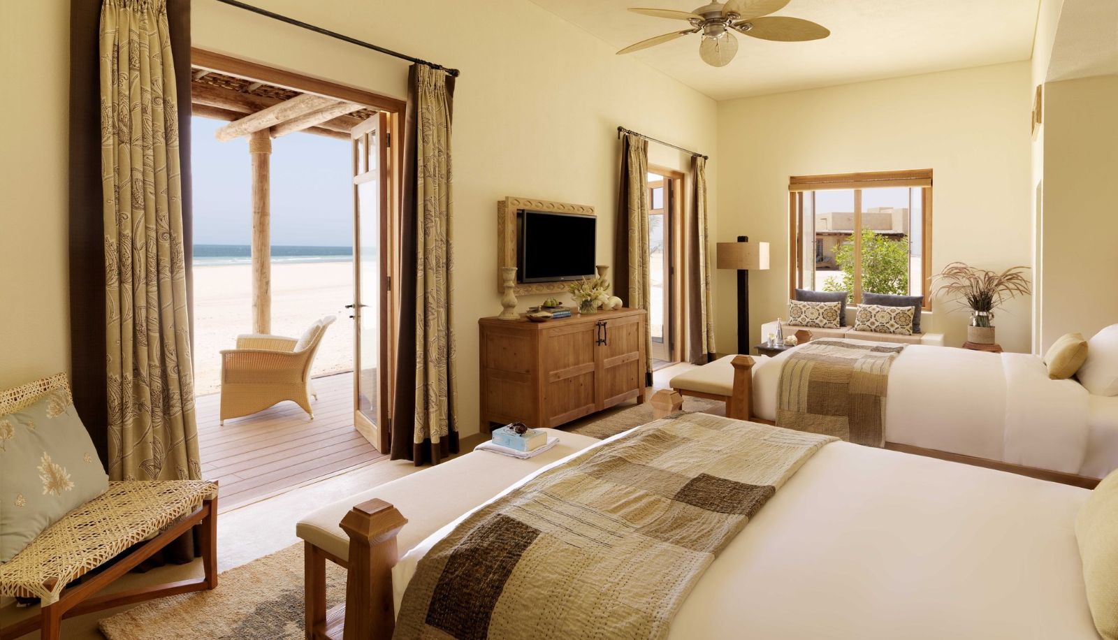 Pool - Al Yamm Villas by Anantara