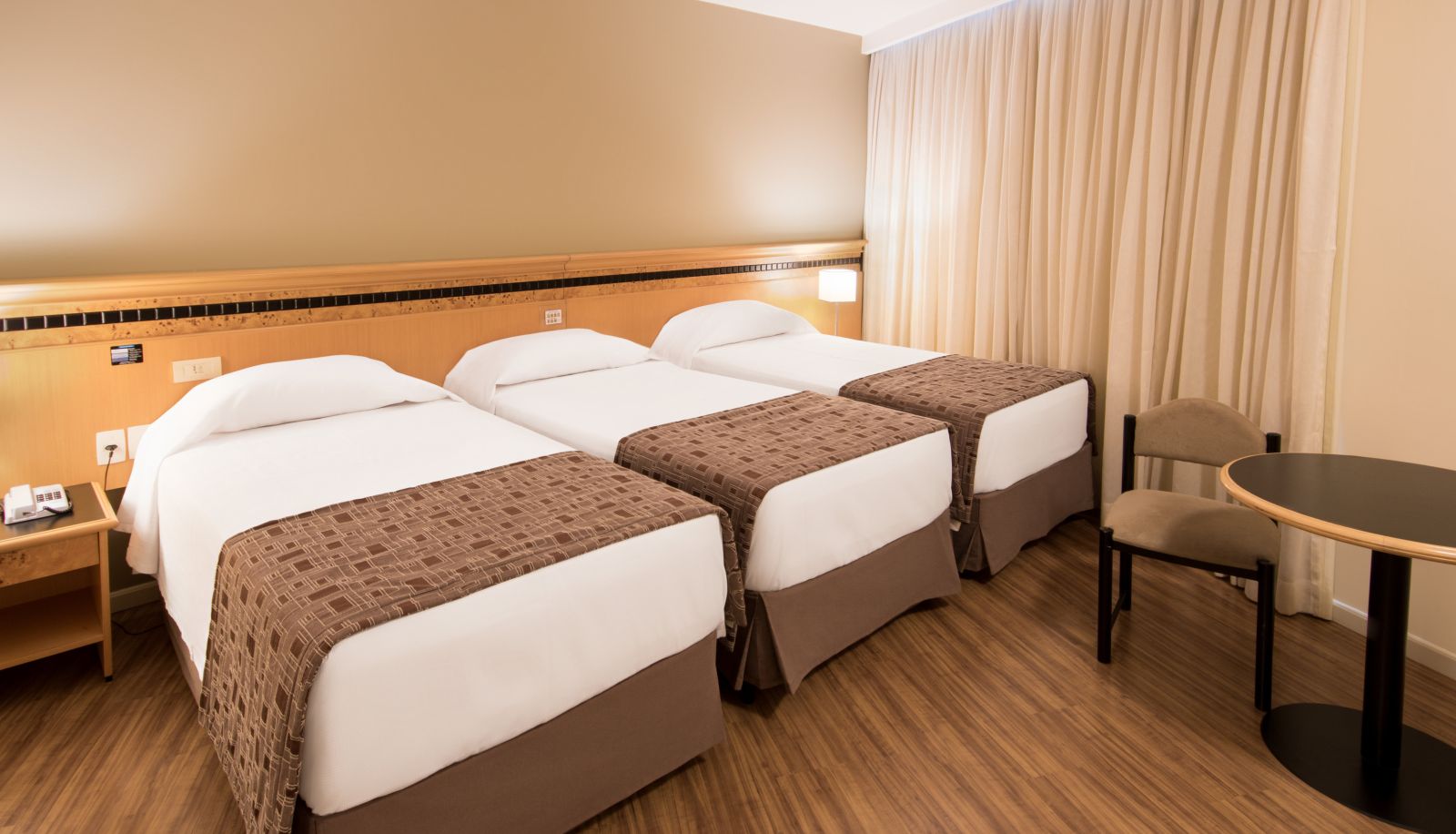 Habitación triple - Hotel Golden Park Internacional Foz & Convenções By Nacional Inn