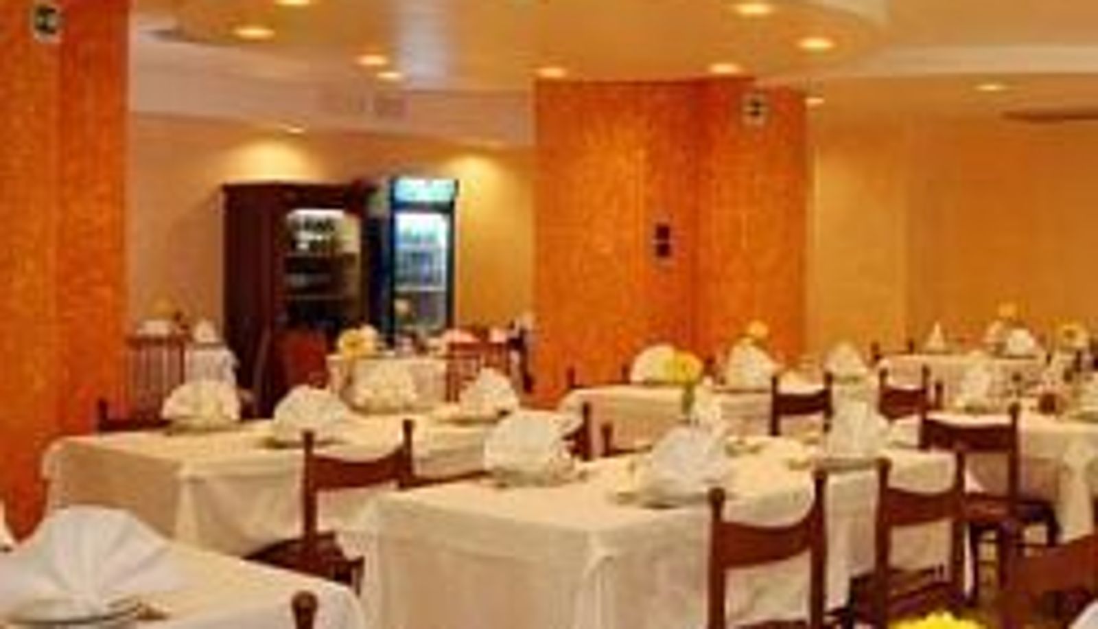Sala śniadaniowa w restauracji - Ave Hotel