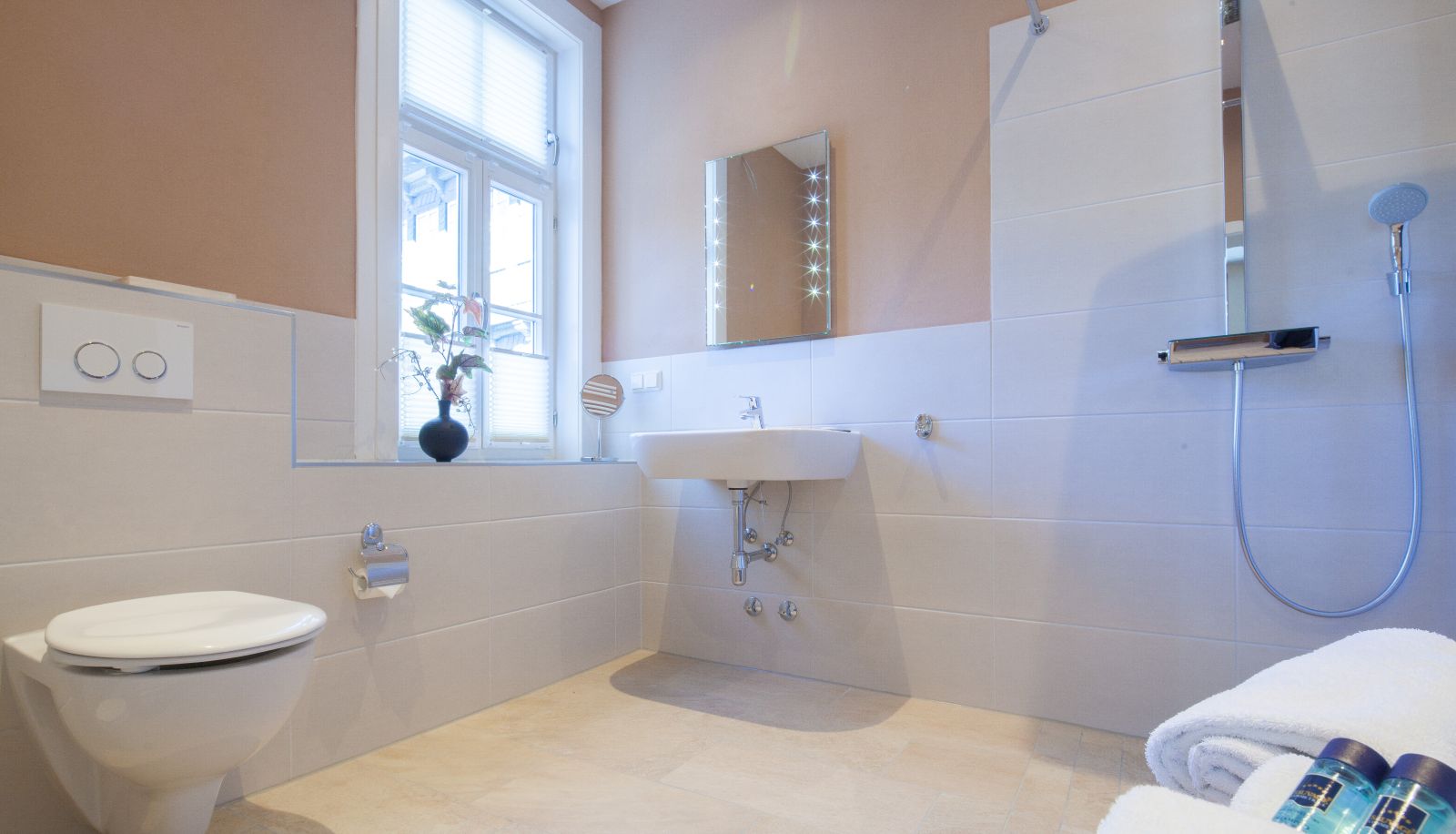 Badkamer - GDA Hotel Schwiecheldthaus