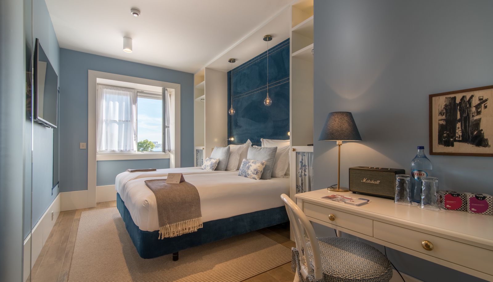 Room with river view - LX Boutique