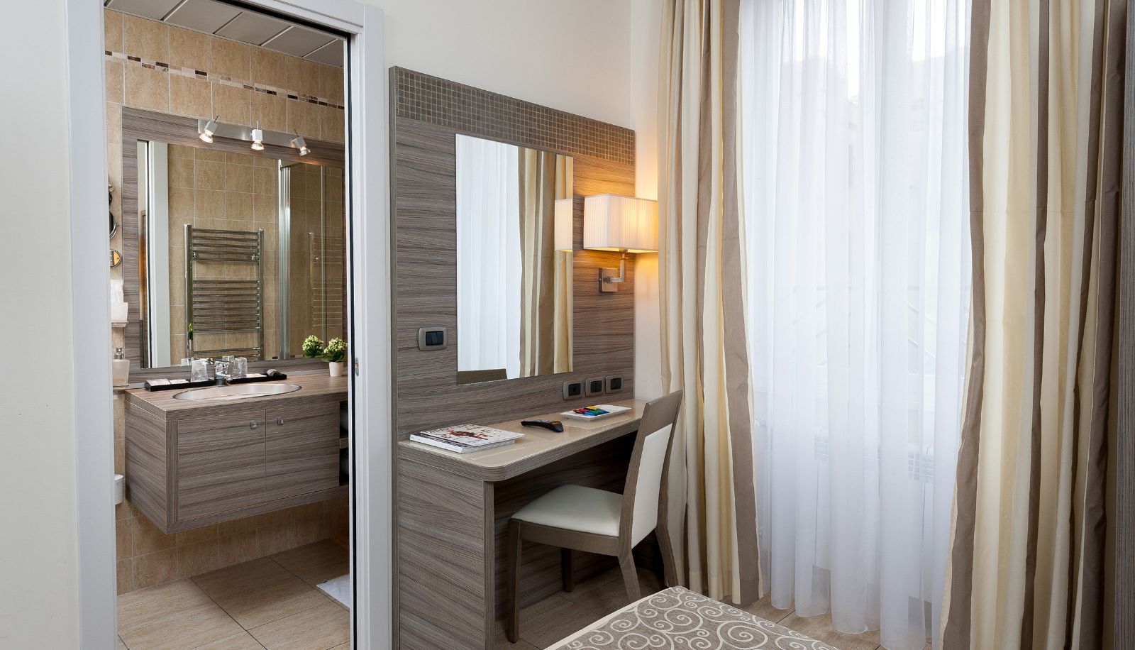 Chambre supérieure (simple) - Morrisson Guest House