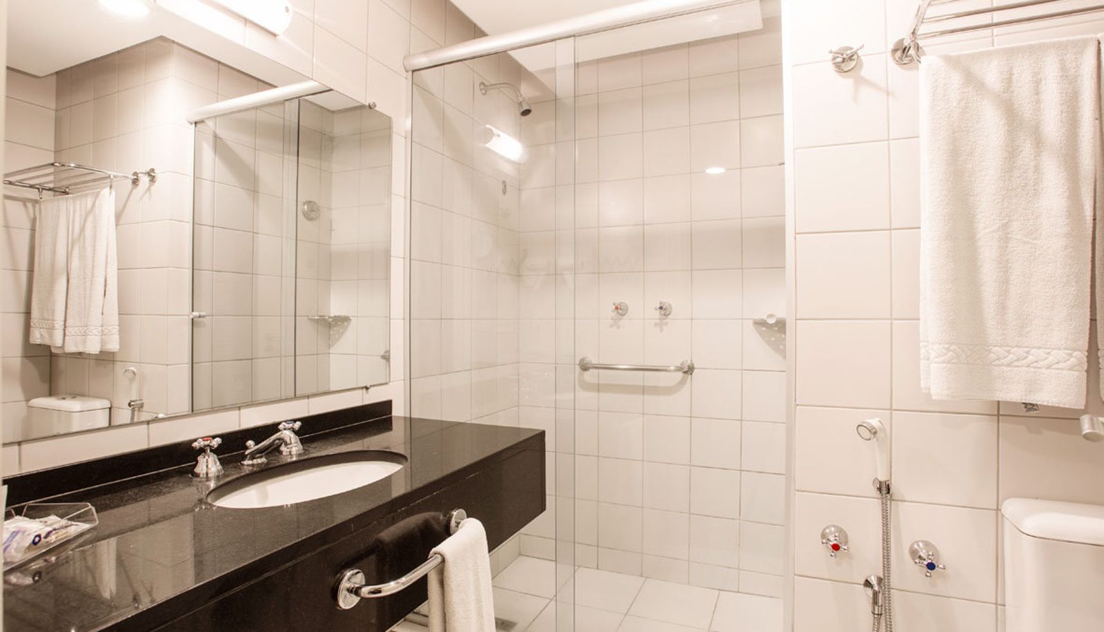 Bathroom - Transamerica Executive Curitiba Batel