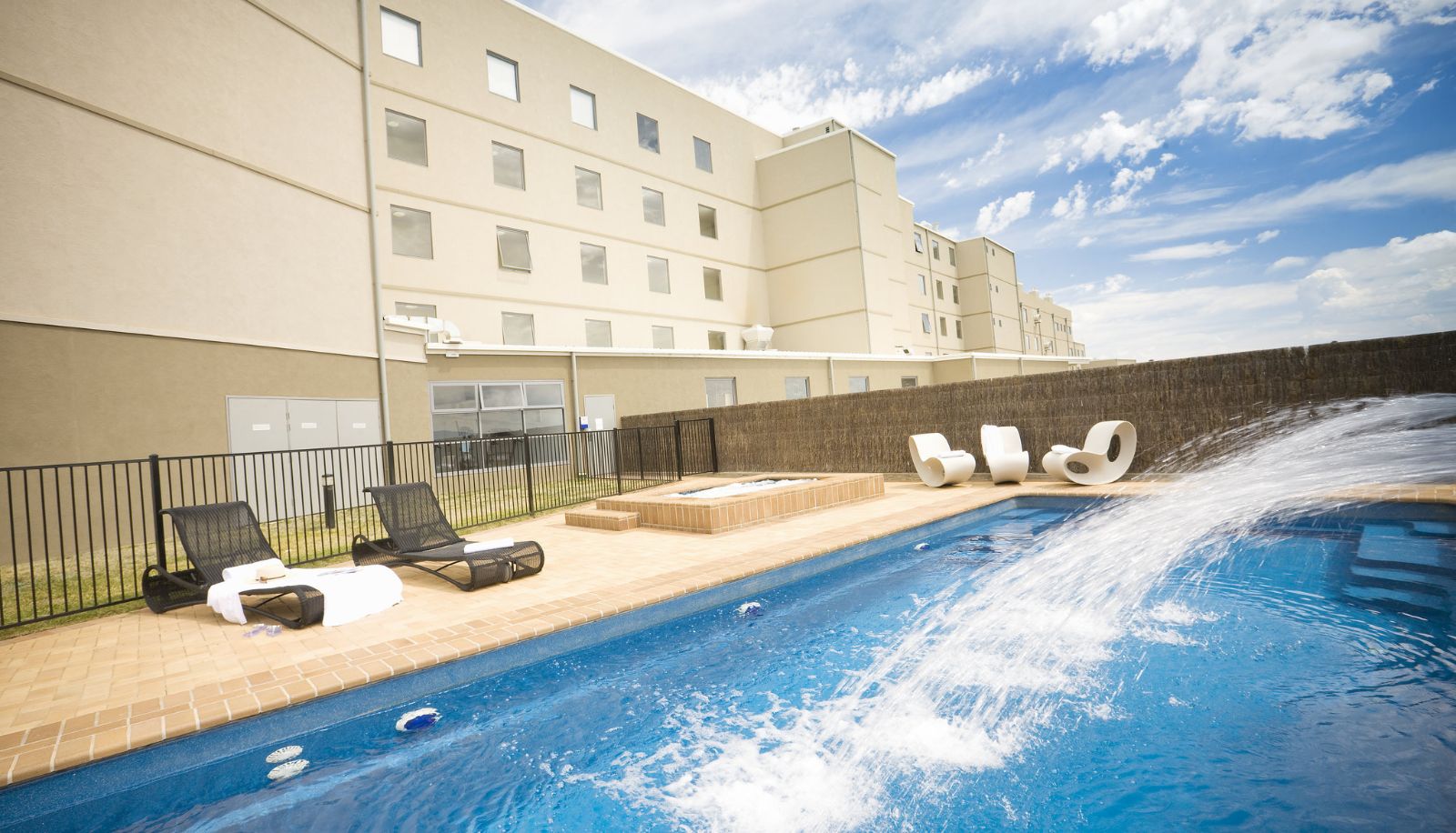 Pool - RYDGES MOUNT PANORAMA BATHURST