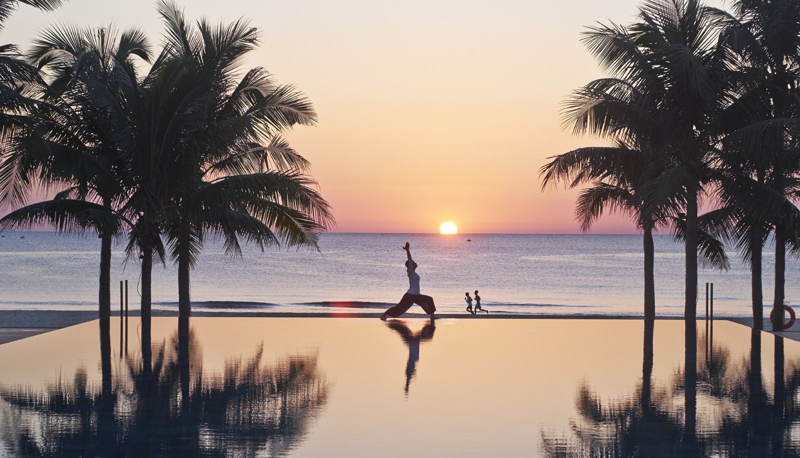Plage - all inclusive resort... Fusion Maia Da Nang
