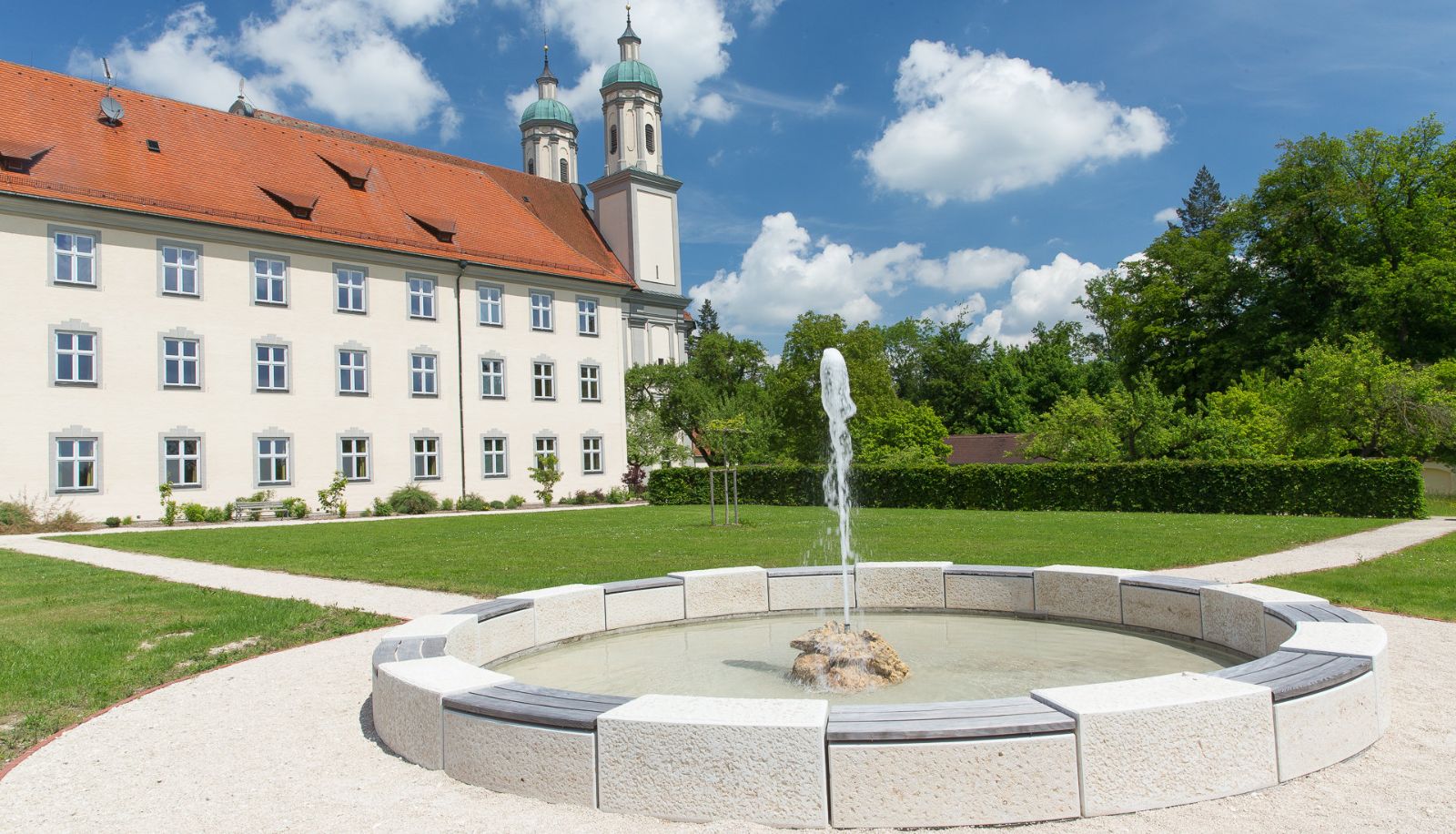 Buitenruimte van het hotel - Kloster Holzen