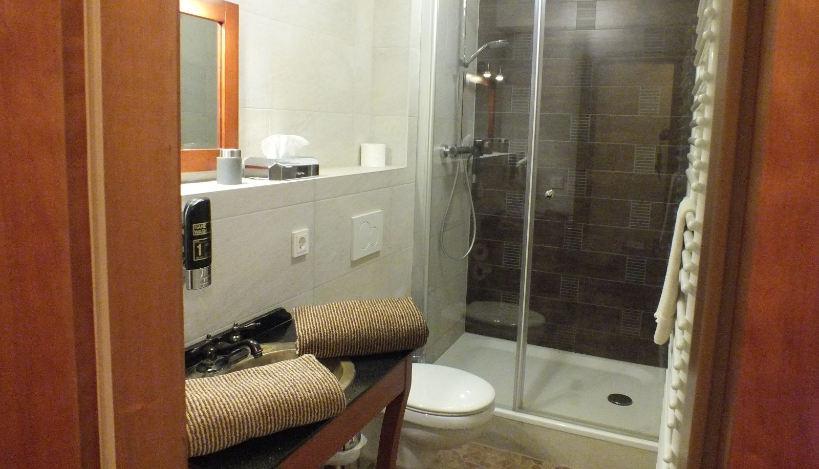Habitación superior (doble) - Pension Riverside in Hitdorf am Rhein
