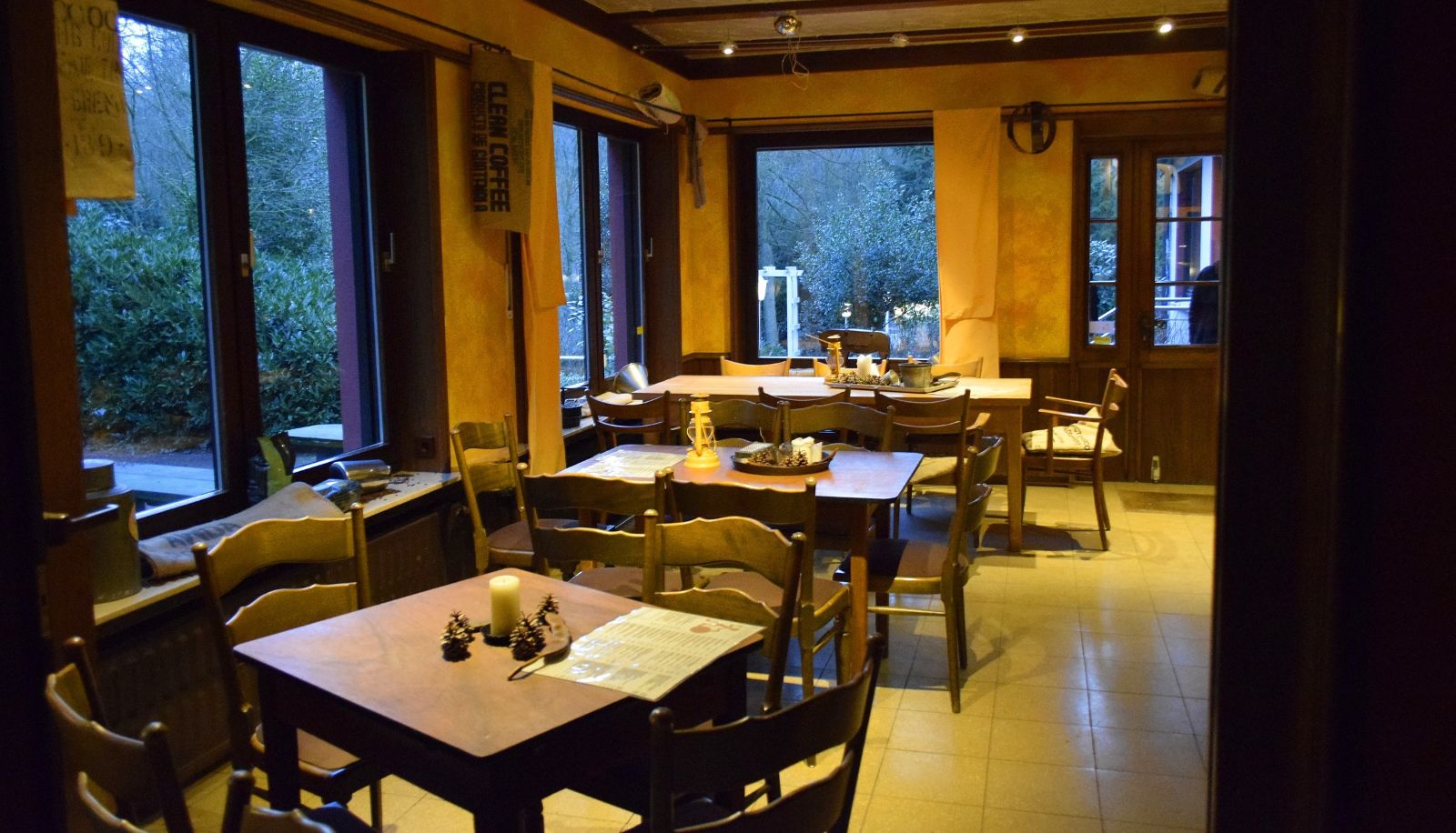 Frühstücksraum innerhalb des Restaurants - Hotel Café Teitekerl