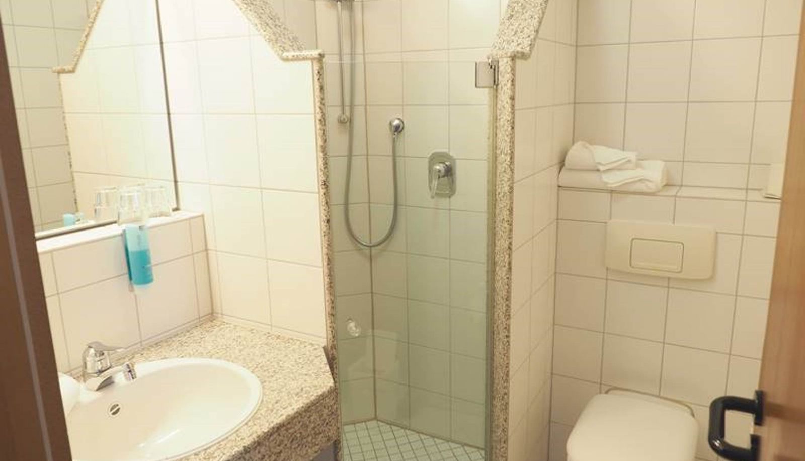 Badezimmer - Princess No. 3 Self-Check-In Plochingen bei Stuttgart