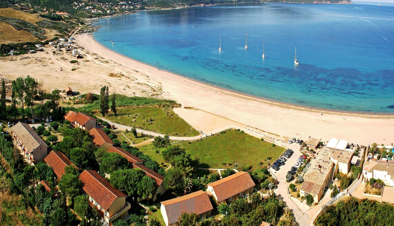 Umgebung - Marina Di Lava
