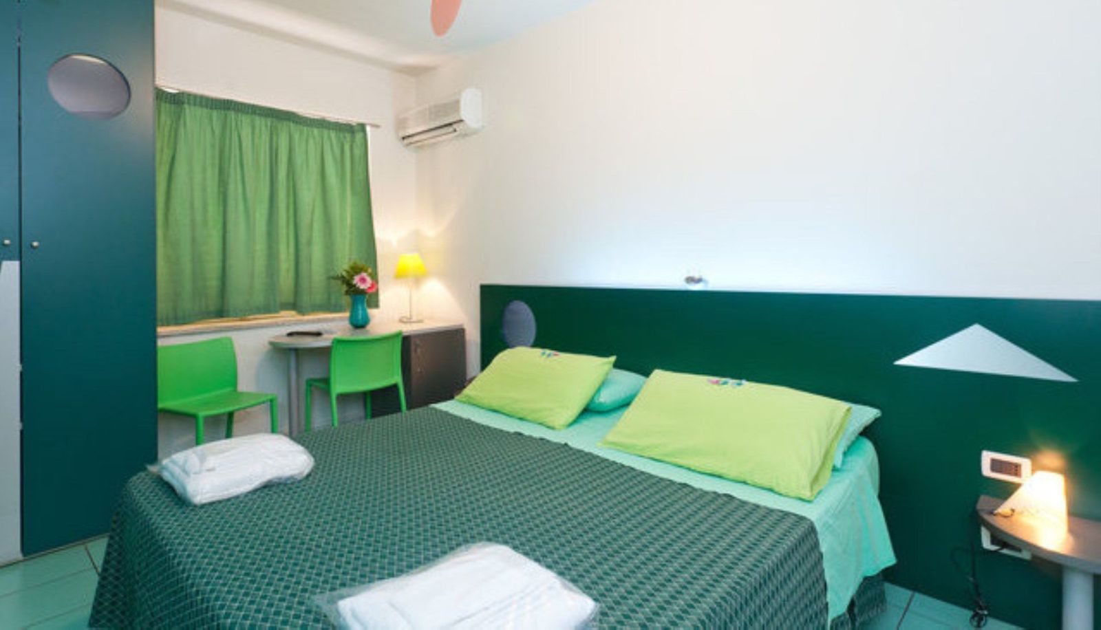Pokój standardowy (dwuosobowy) - Rainbow Hotel