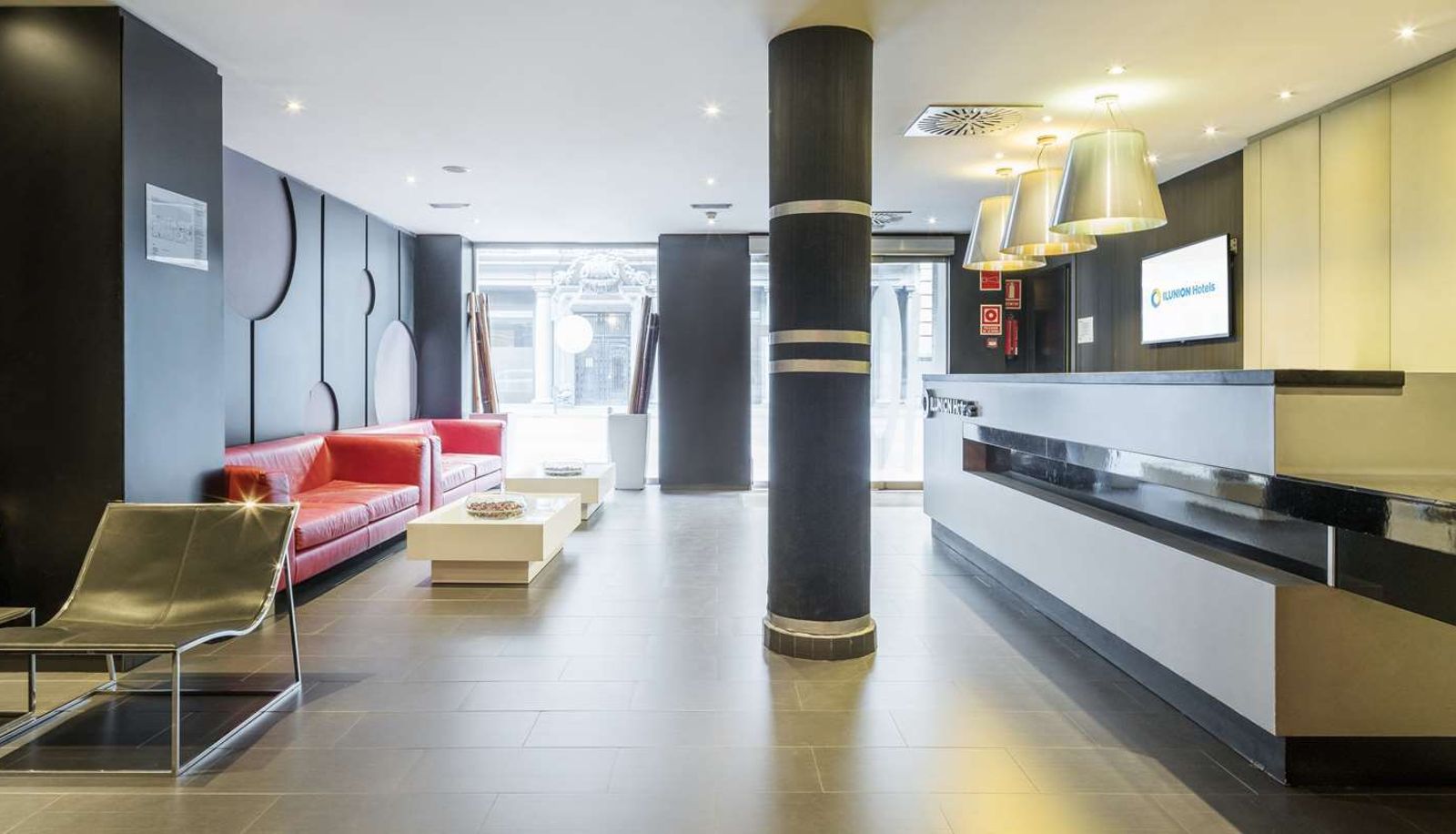 Lobby - Ilunion Almirante