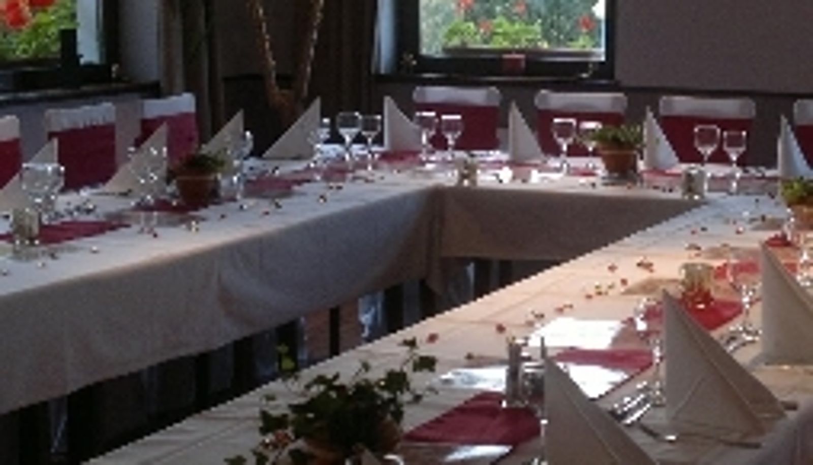 Restauracja - Apát Panzió és Étterem