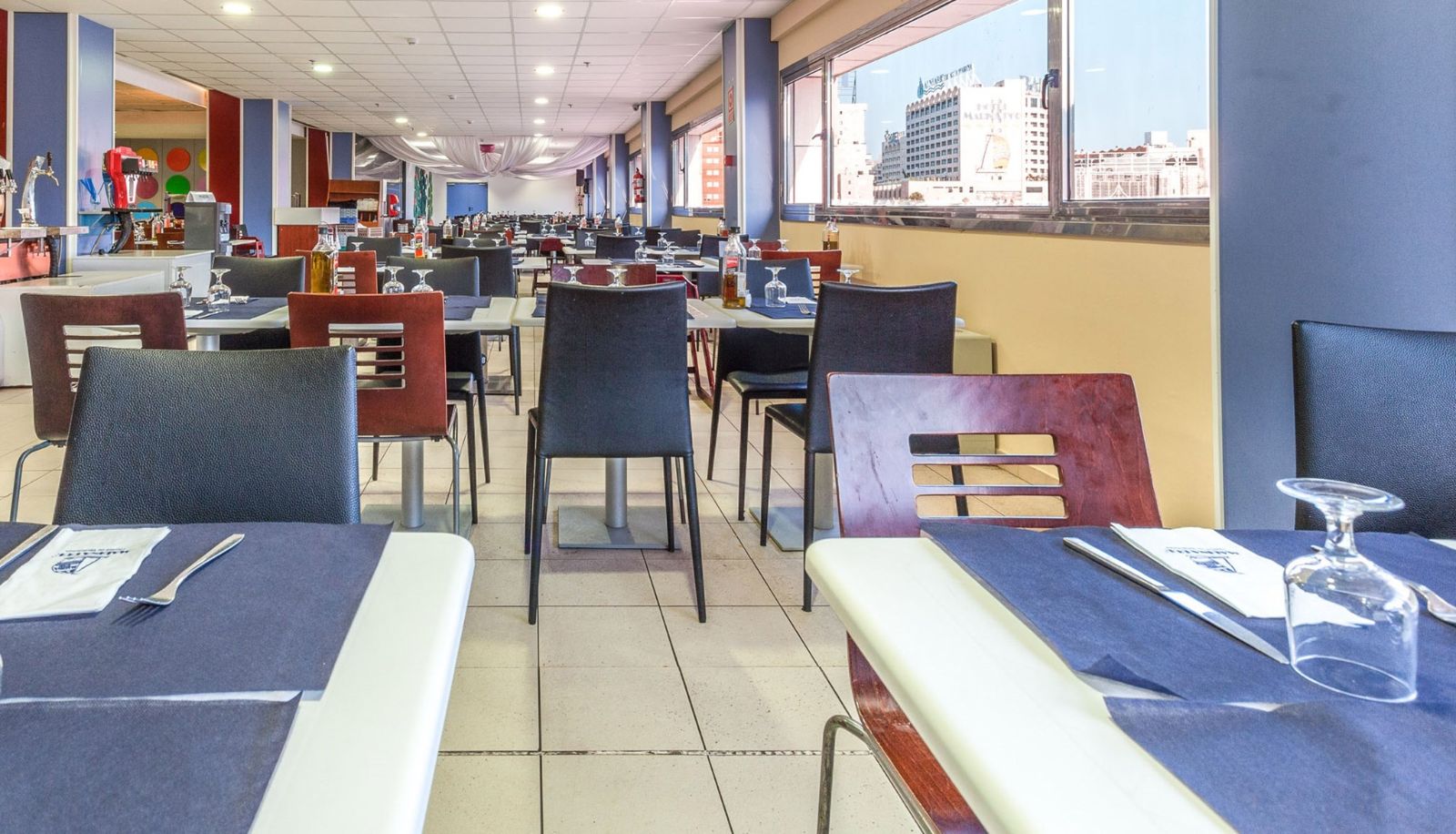 Ontbijtzaal in het restaurant - Gran Duque