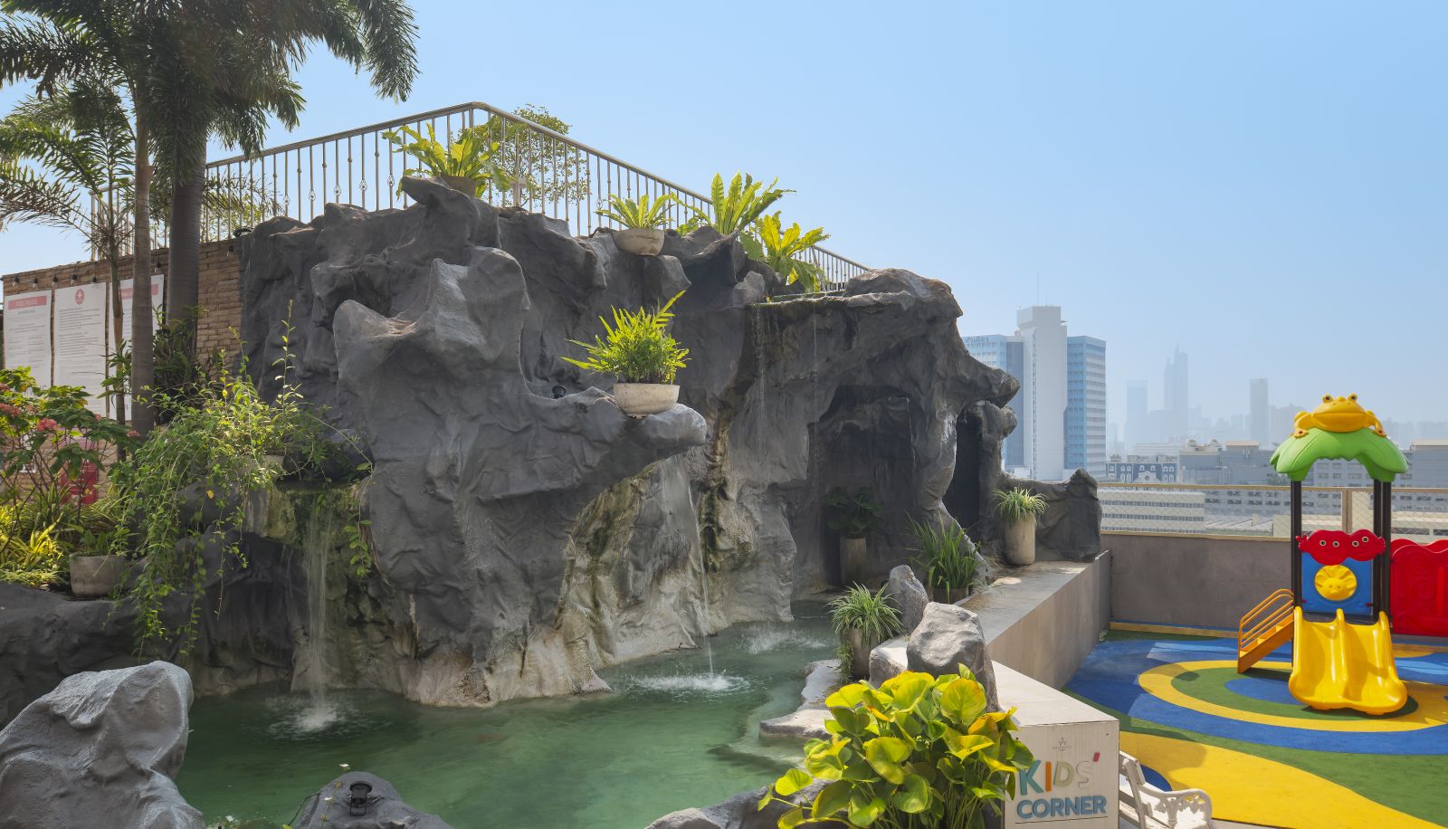 Terrace - Prince Palace Hotel