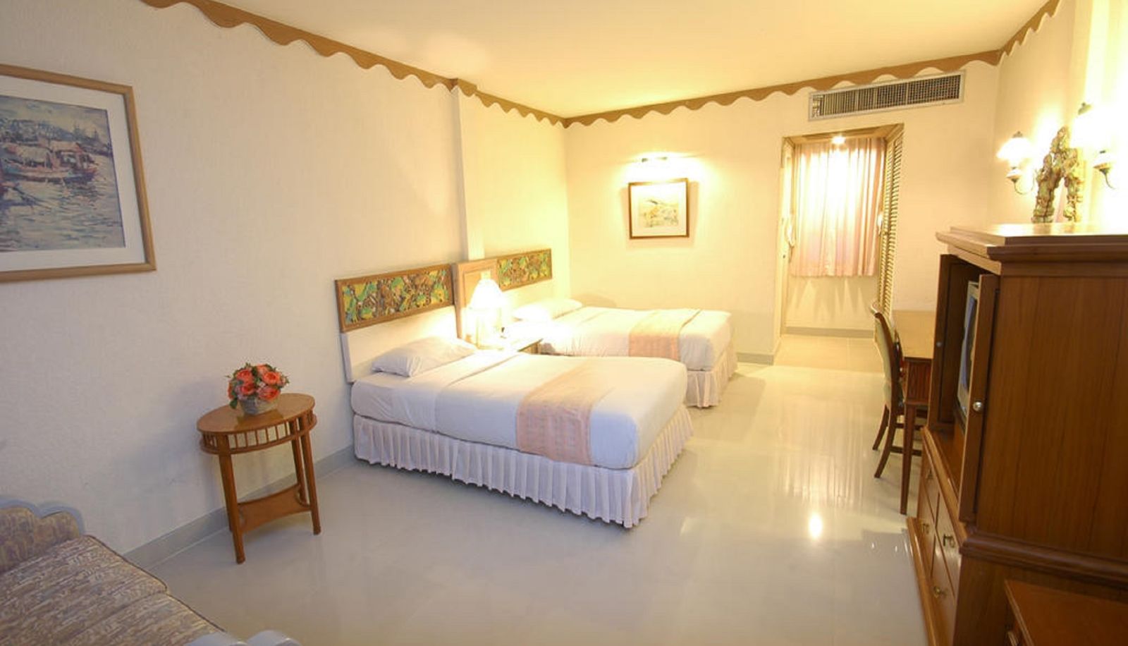 Wnętrze hotelu - Lopburi Inn Resort