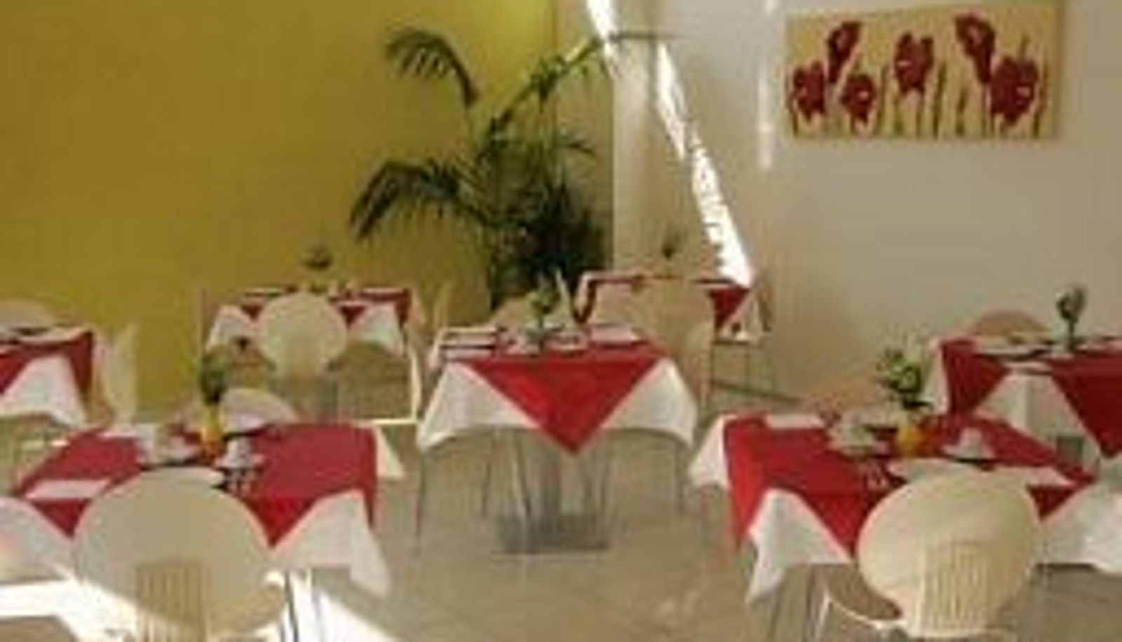 Salle de petit-déjeuner - Silver Hotel