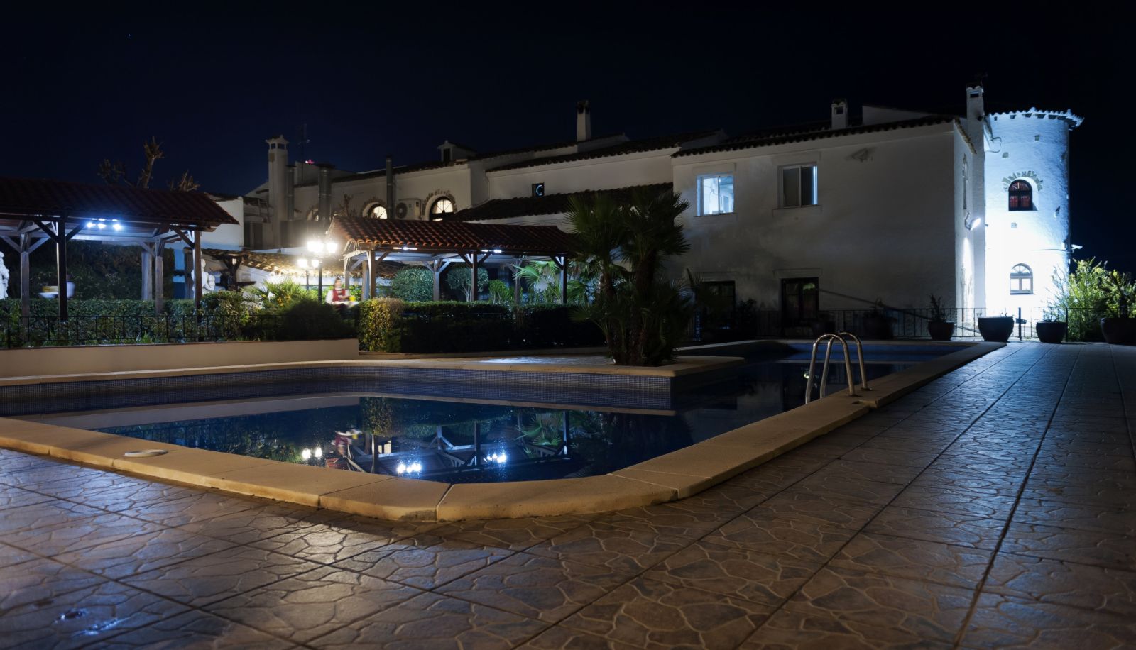 Pool - La Carreta Hotel  Restaurante