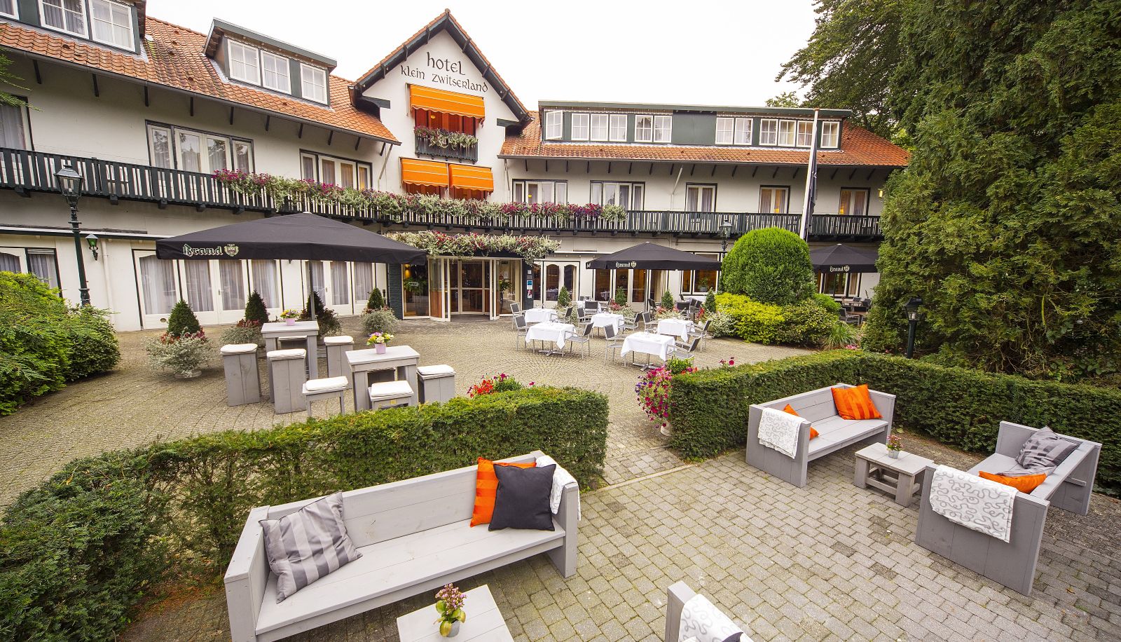 Zewnętrzna część hotelu - Fletcher Hotel-Restaurant Klein Zwitserland