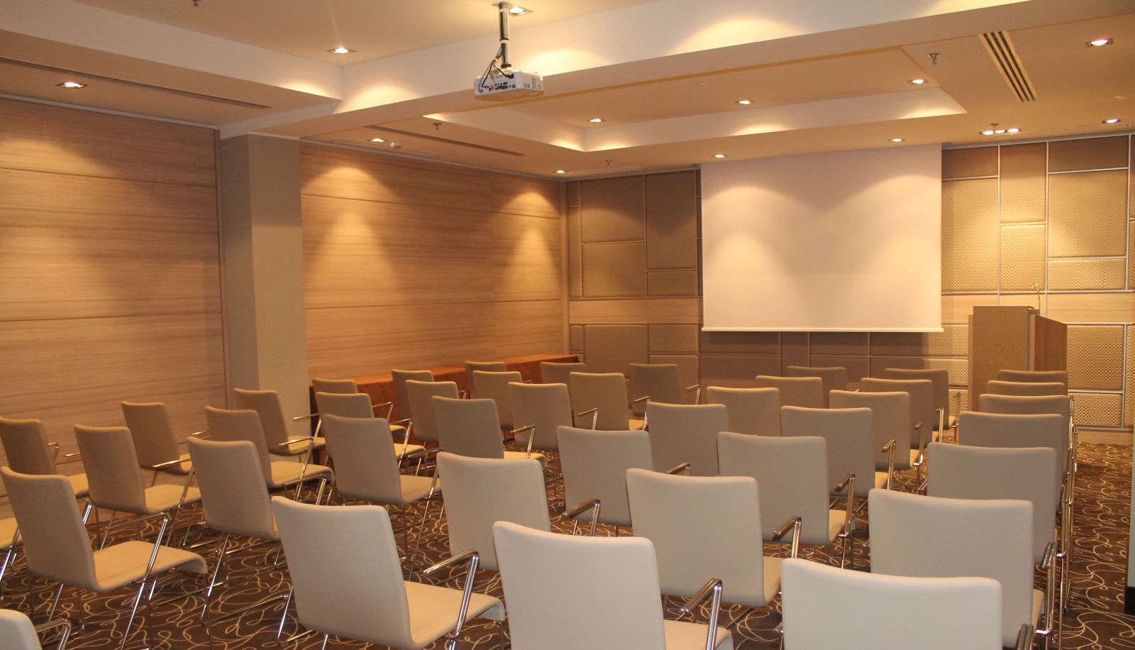 Meeting room - Uptown Palace