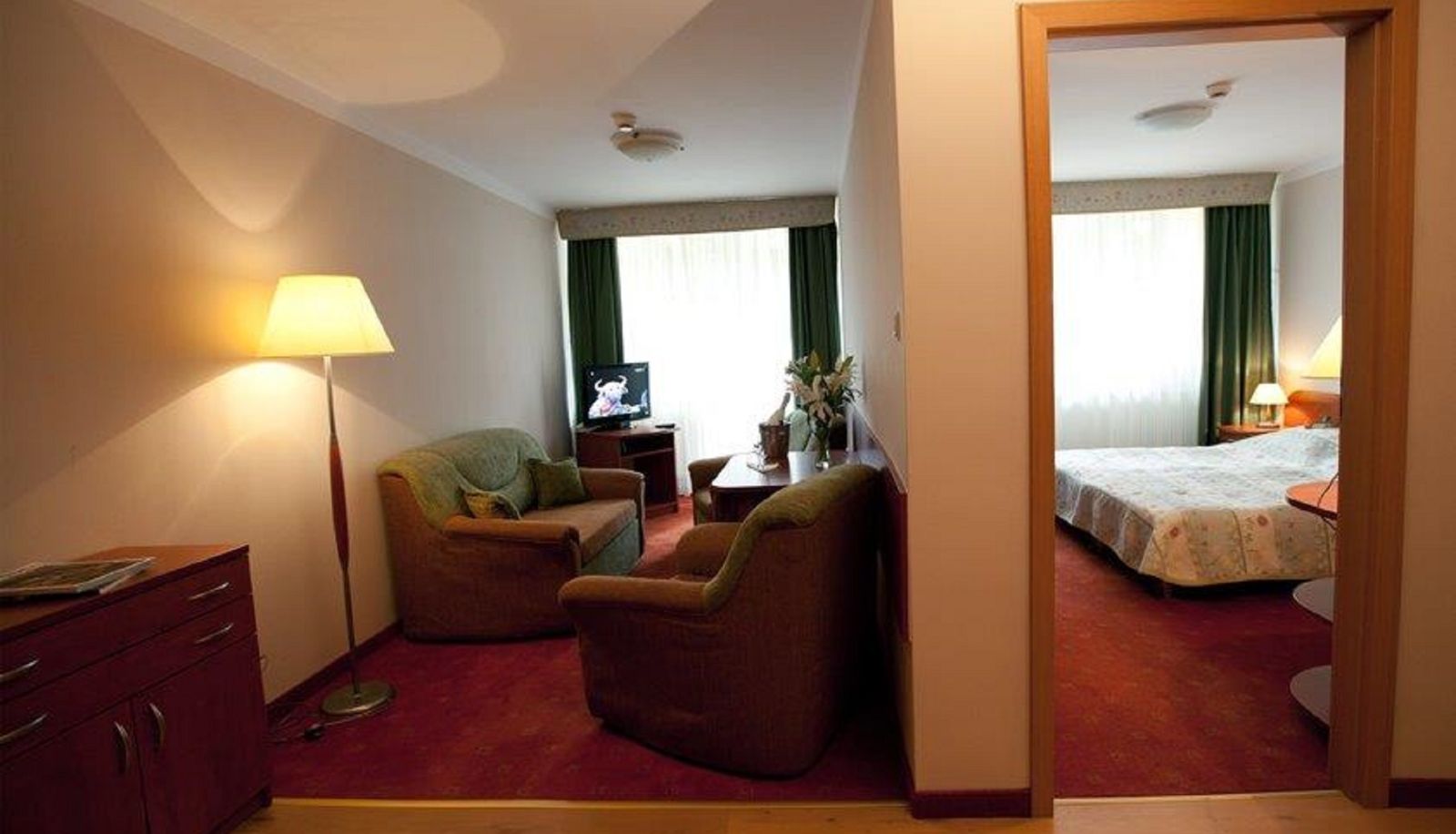 Apartment - Jantar