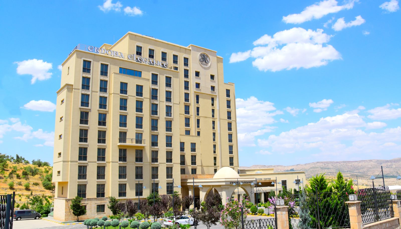 Widok na zewnątrz - Ramada Plaza by Wyndham Mardin
