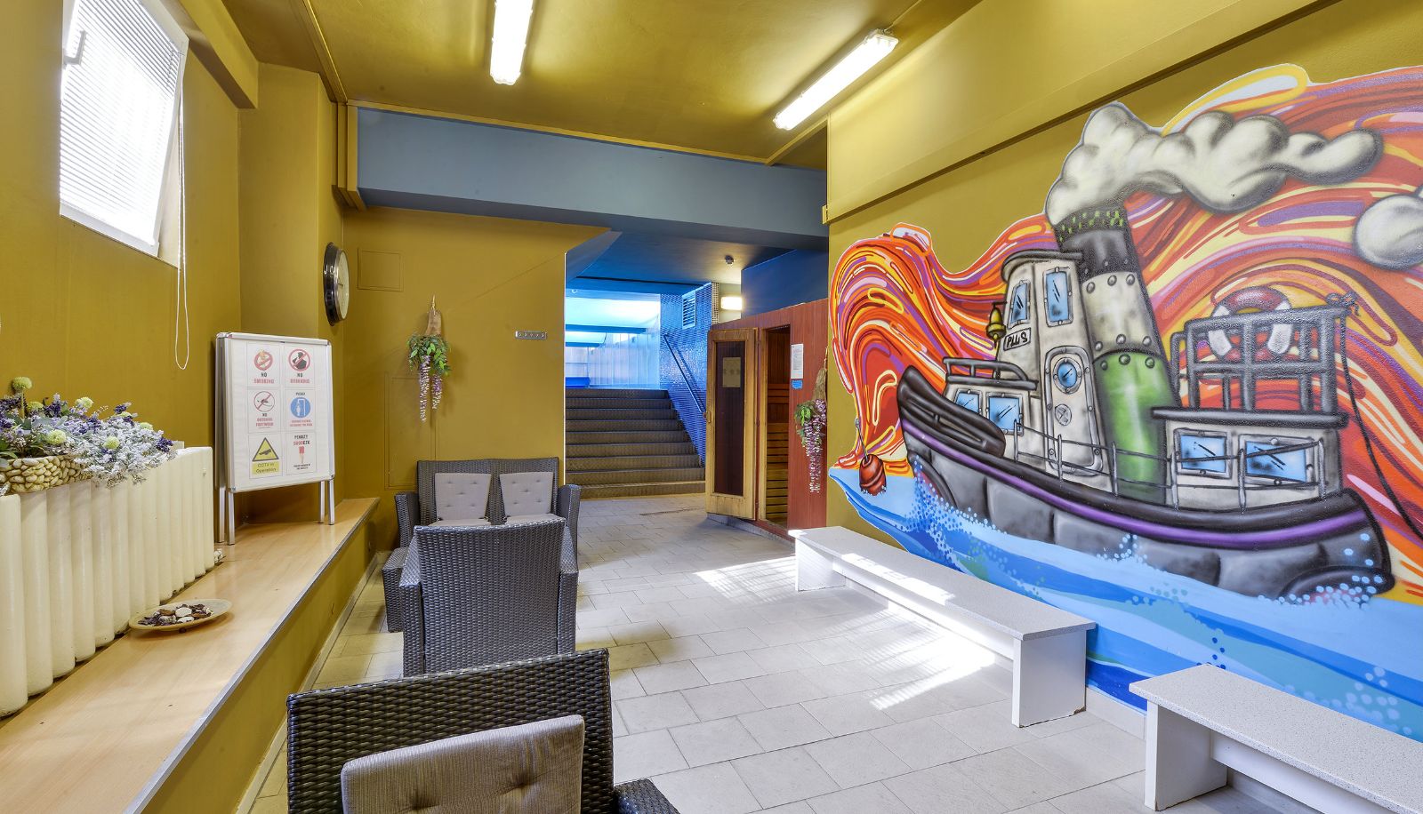 Pool - Plus Hostel & Hotel
