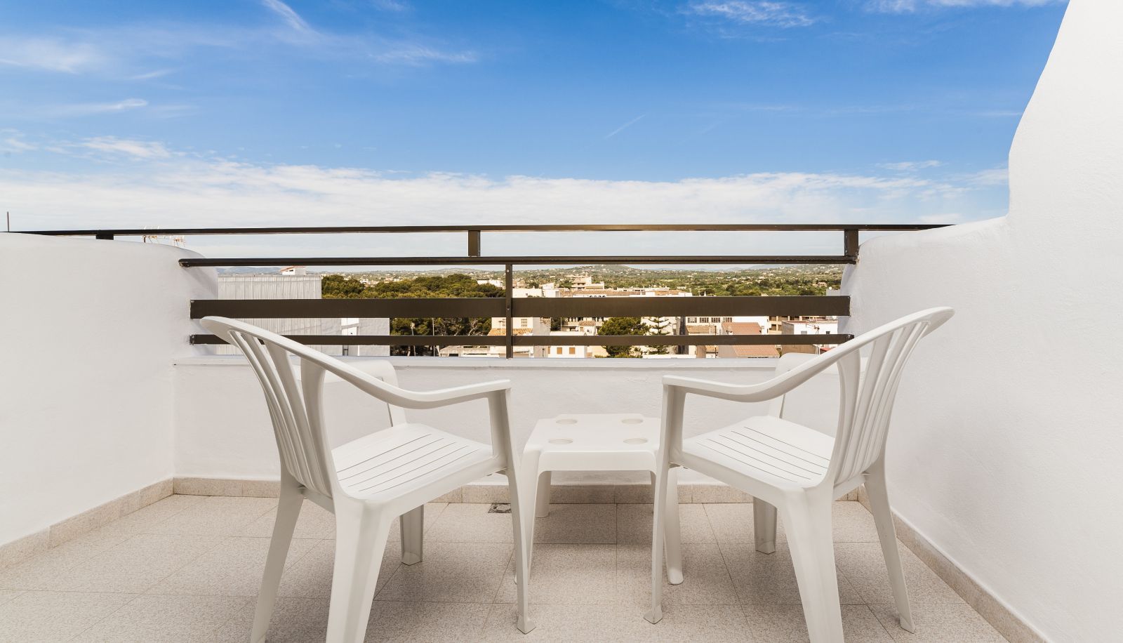 Zimmer mit Balkon - Mix Colombo