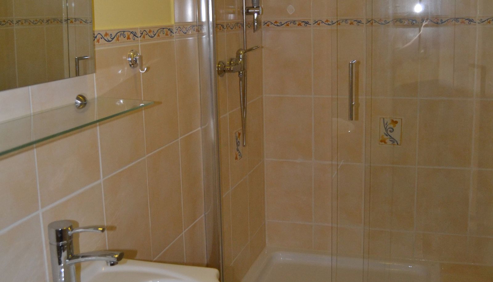 Chambre standard (double) - Zwiebelturm Gast-und Weinhaus