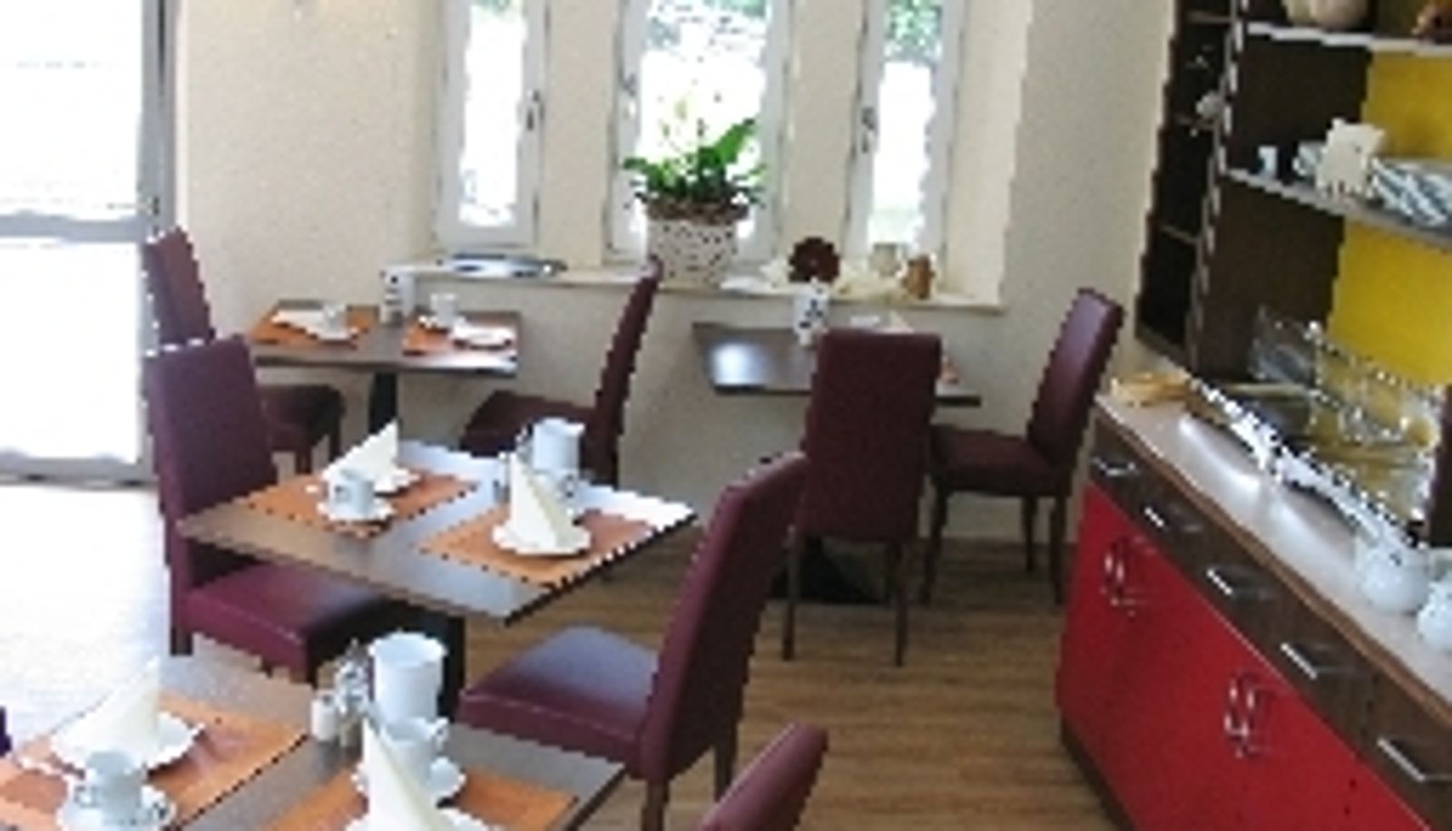 Sala śniadaniowa - Zellers Pension