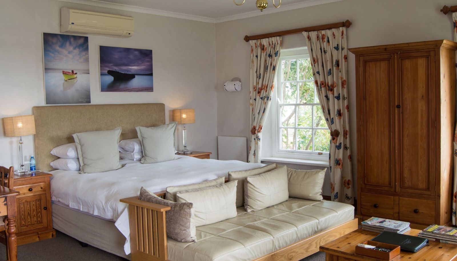 Room - The Farmhouse Hotel