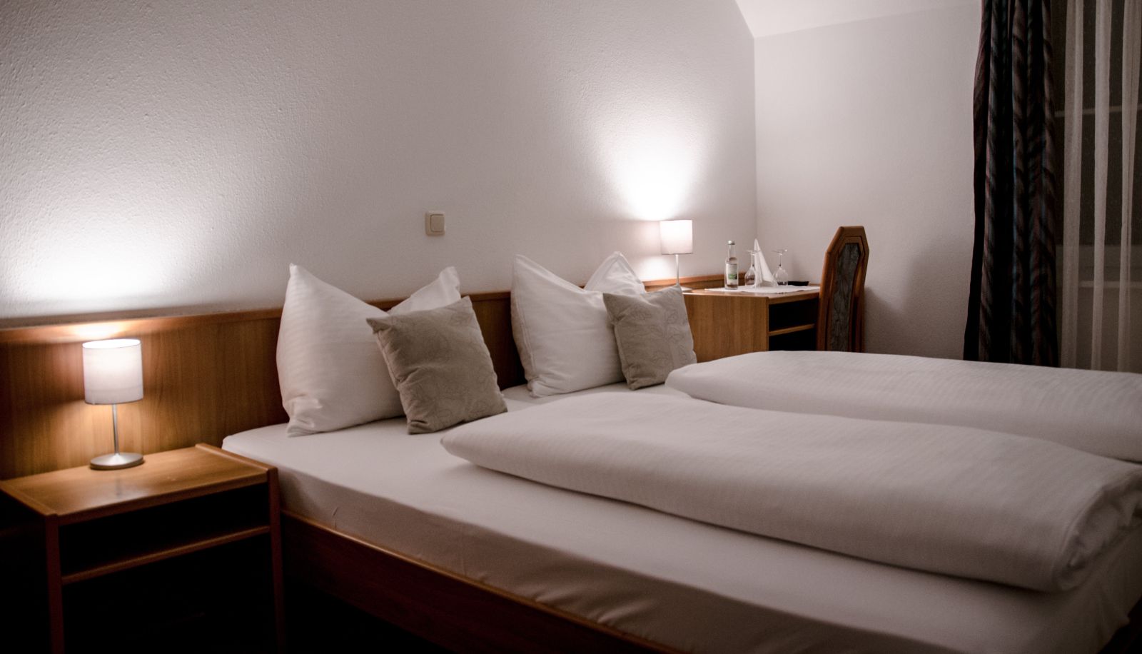 Standardzimmer (Doppel) - Blaue Traube Restaurant Hotel
