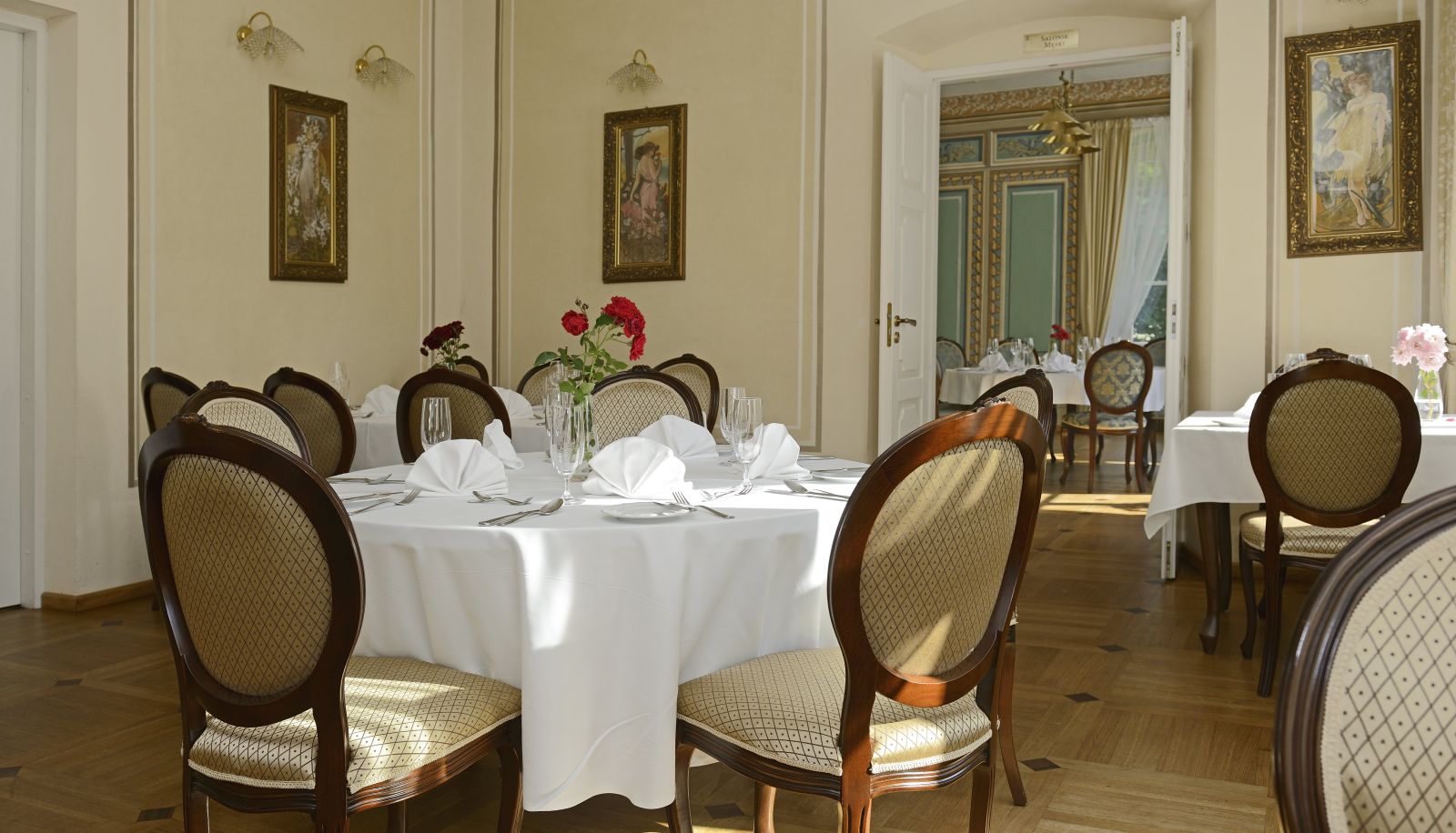 Restauracja - Dwór Kombornia Folwark
