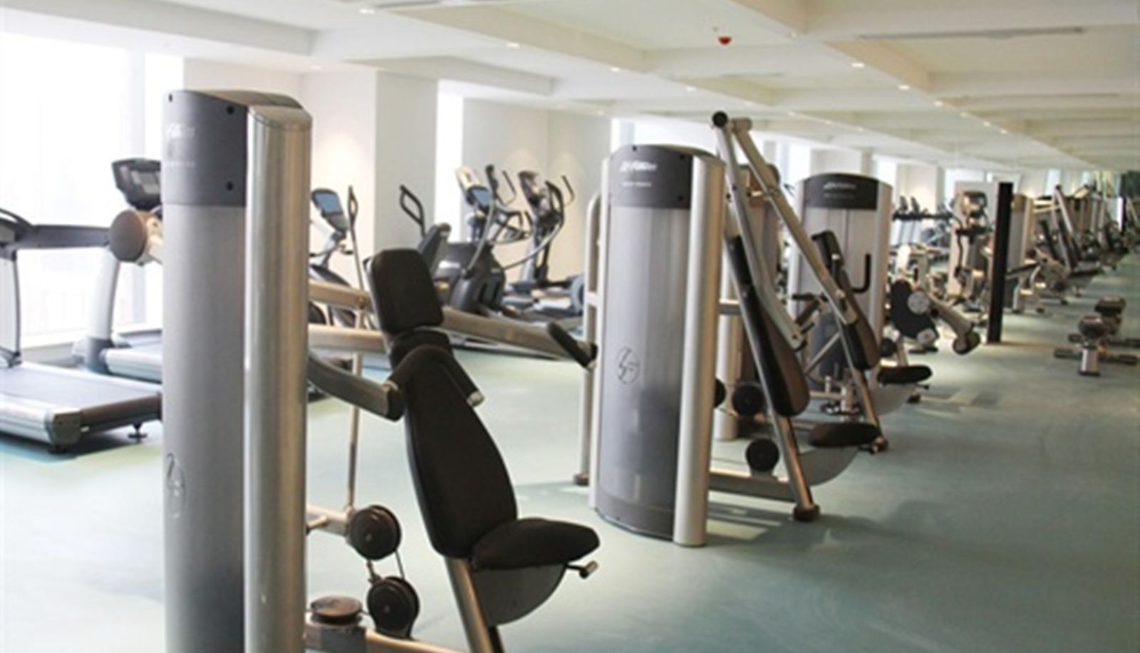 Gimnasio - Sun Plaza International
