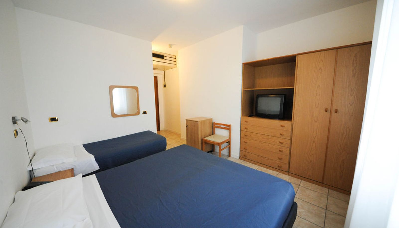 Dreibettzimmer - HP Fly Hotel