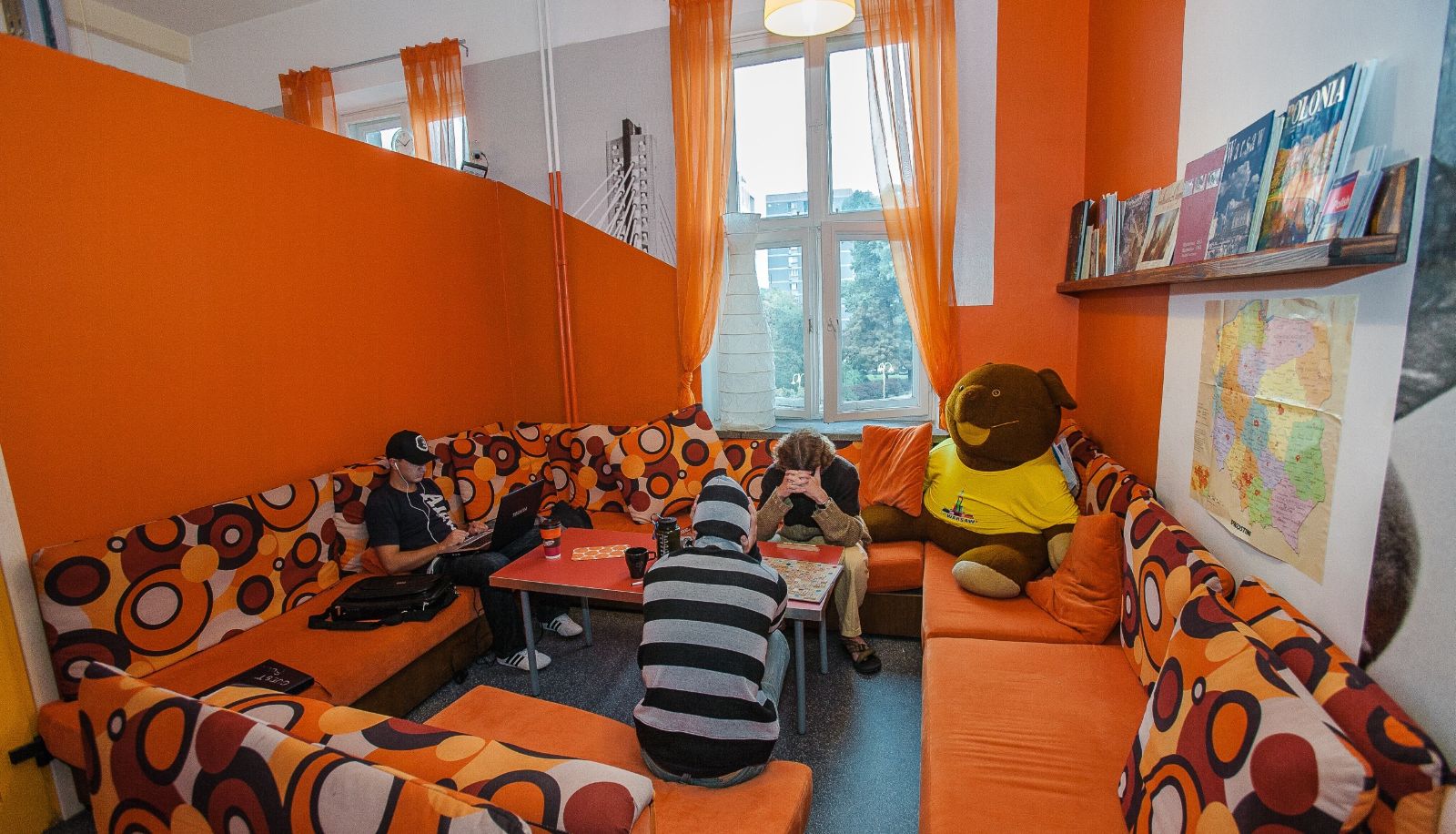 Salle de lecture - Oki Doki Hostel