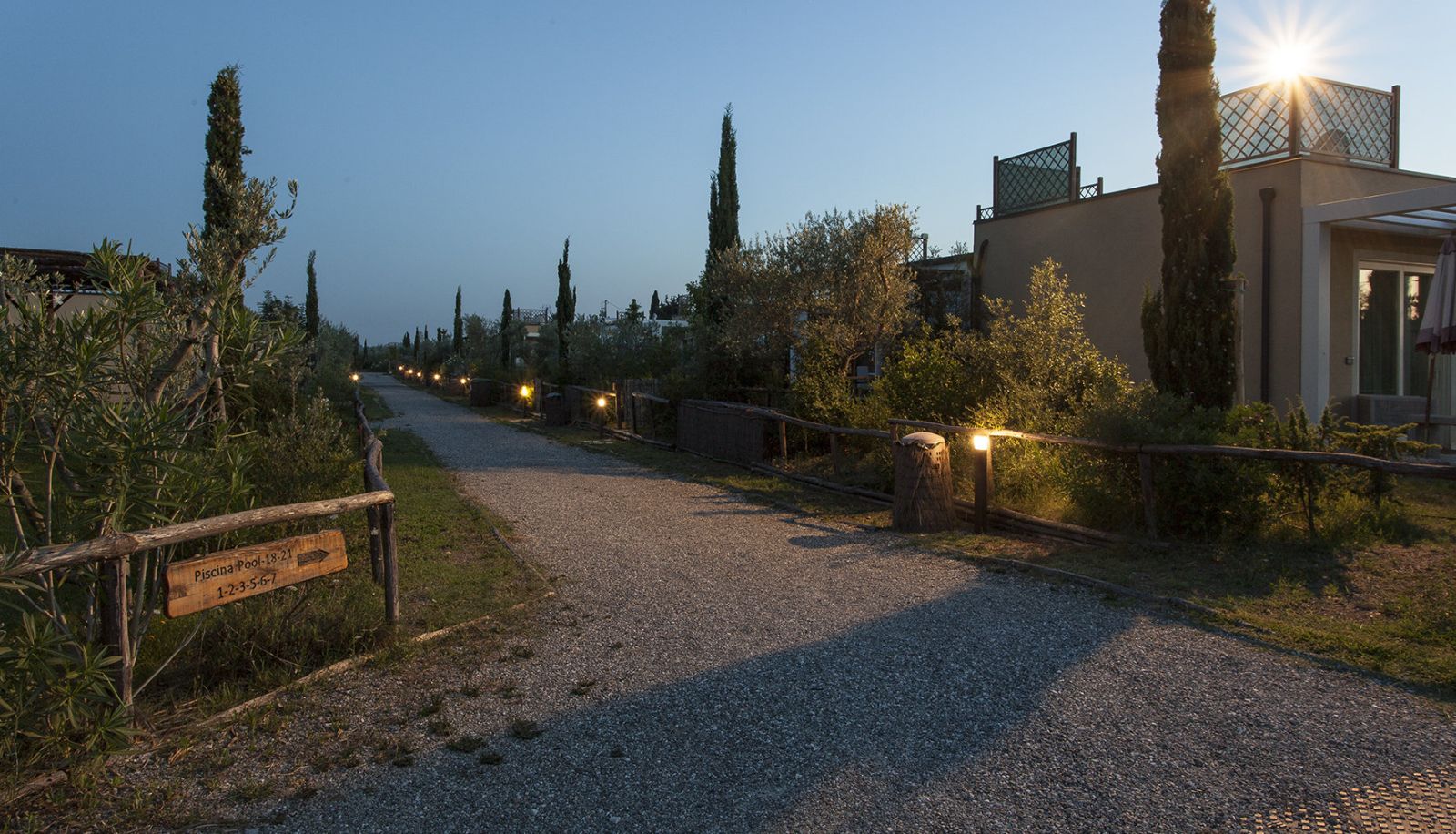 Zewnętrzna część hotelu - Toscana Biovillage