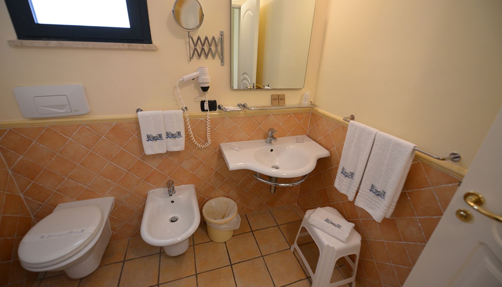 Badezimmer - Baia degli Dei Beach resort & SPA