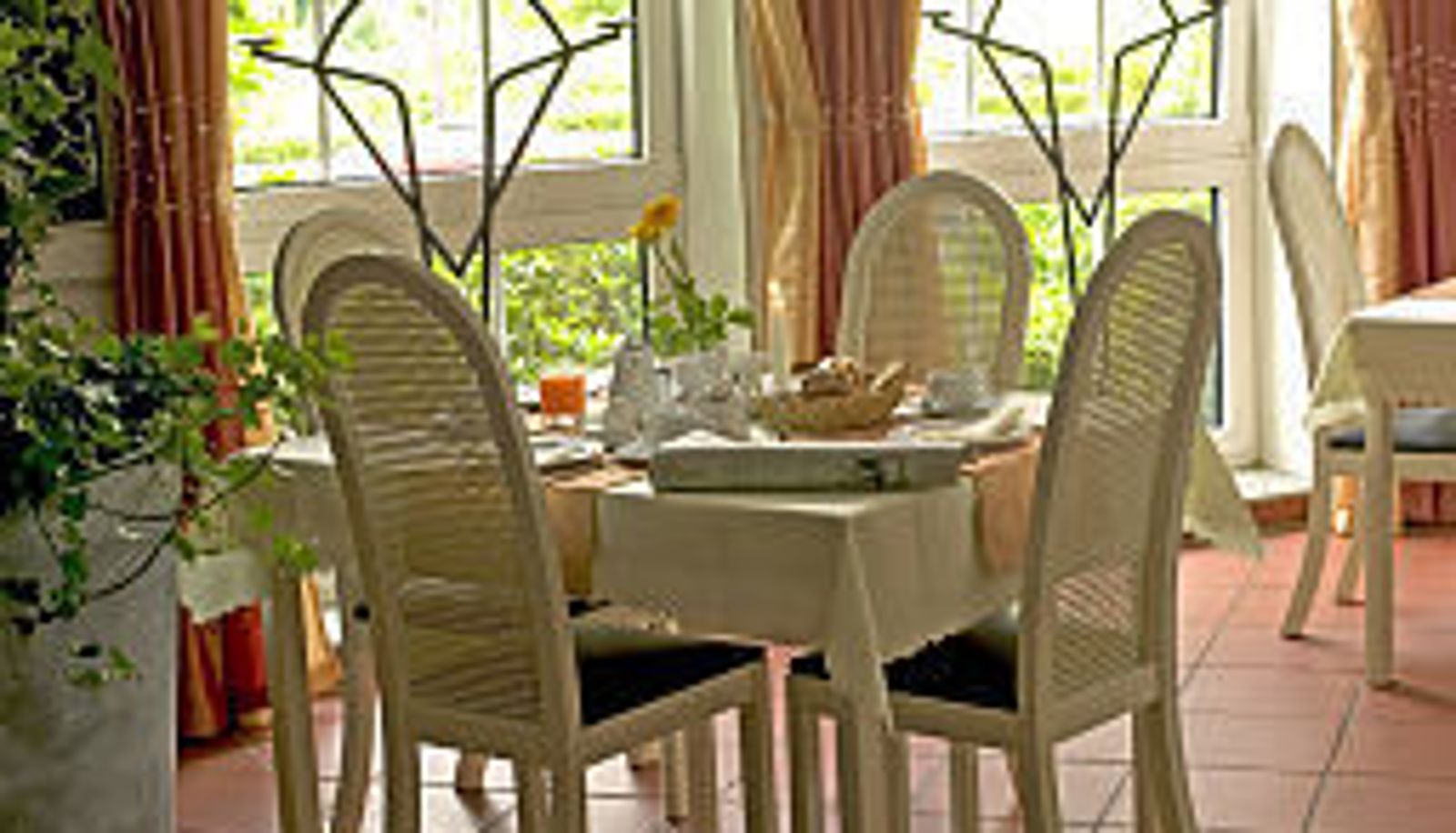 Sala śniadaniowa - VIVOHOTEL Voerde