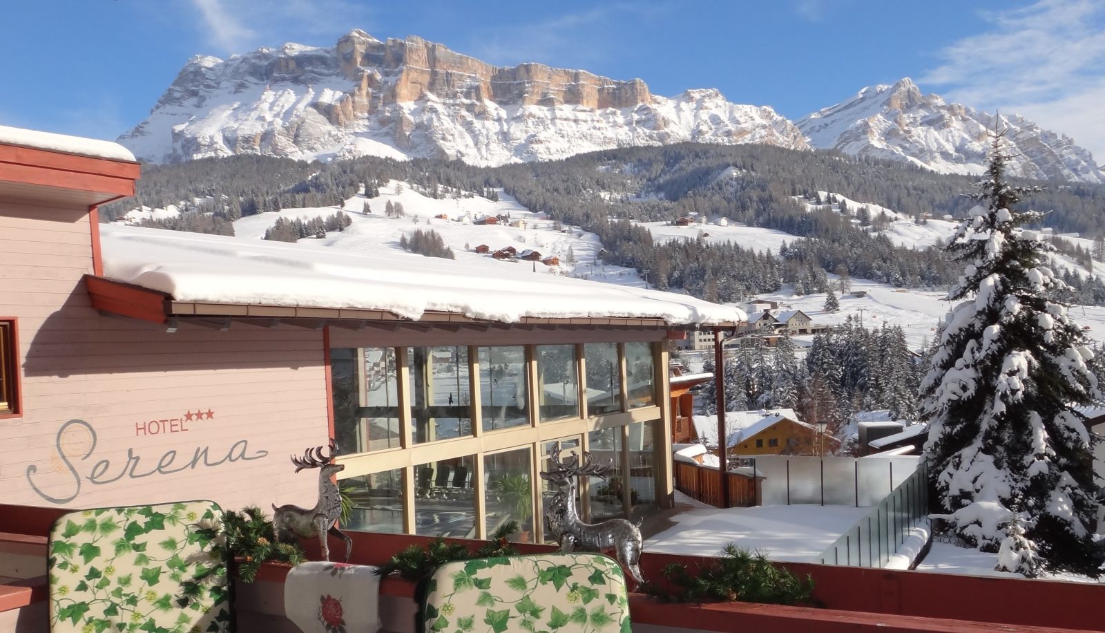 Ausblick - Serena Hotel
