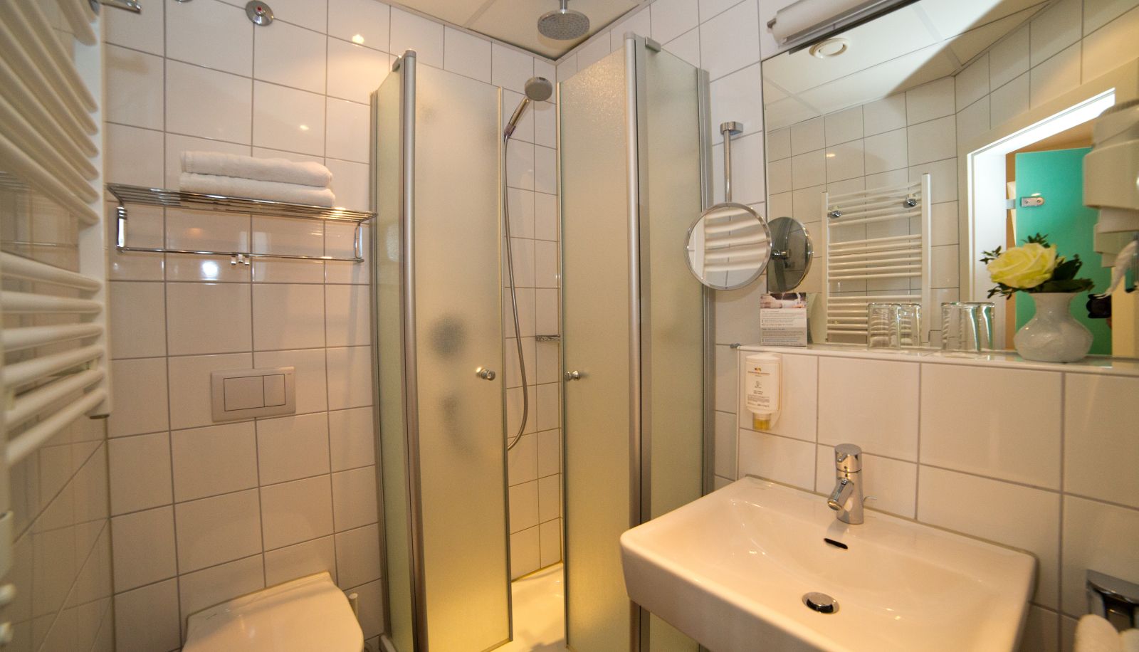 Łazienka - Stadthotel Freiburg Kolping Hotels & Resorts
