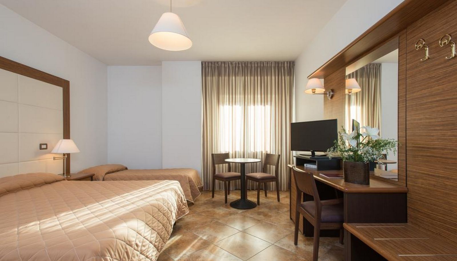 Habitación triple - Royal