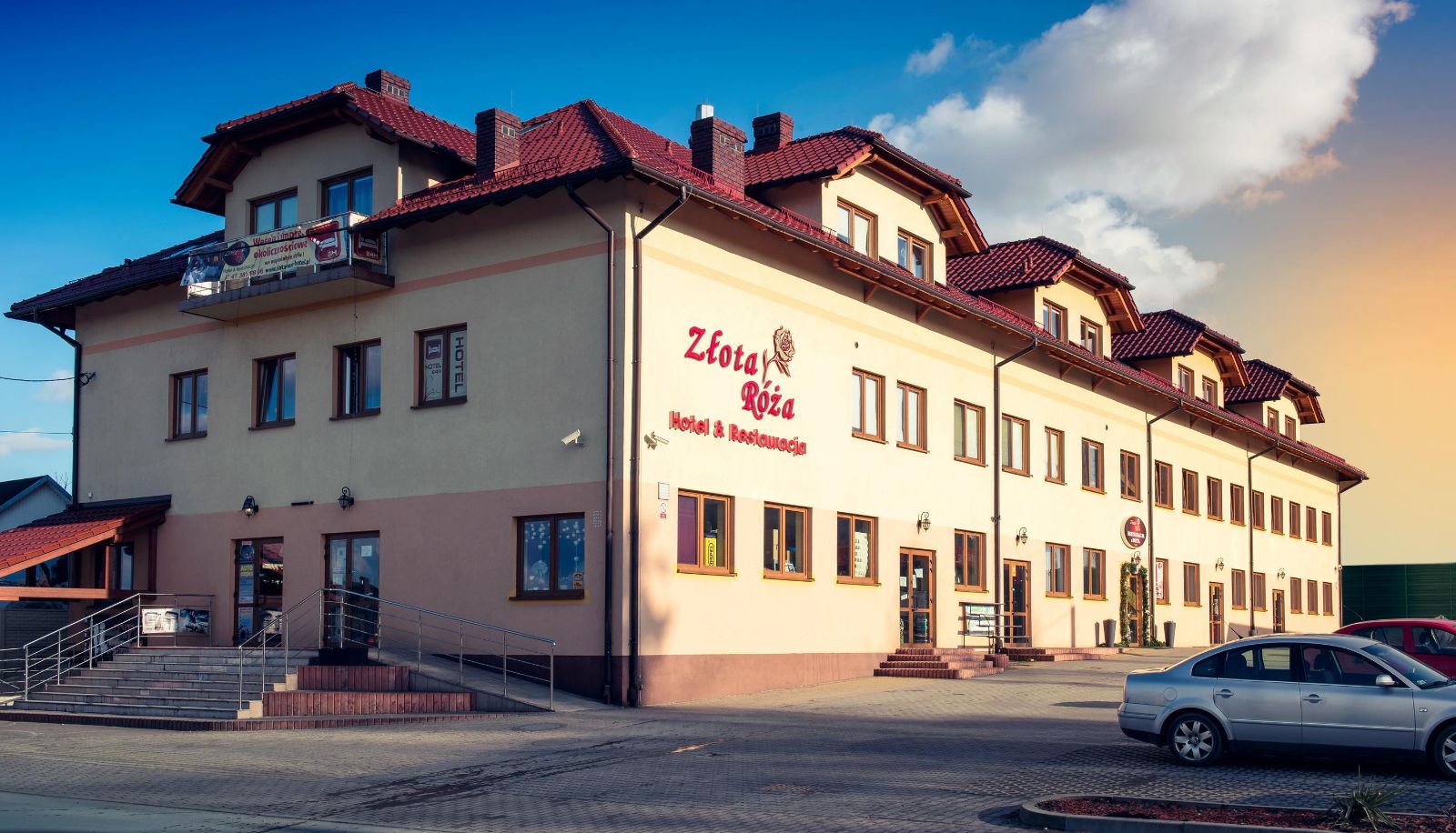 Area esterna dell'hotel - Hotel Złota Róża