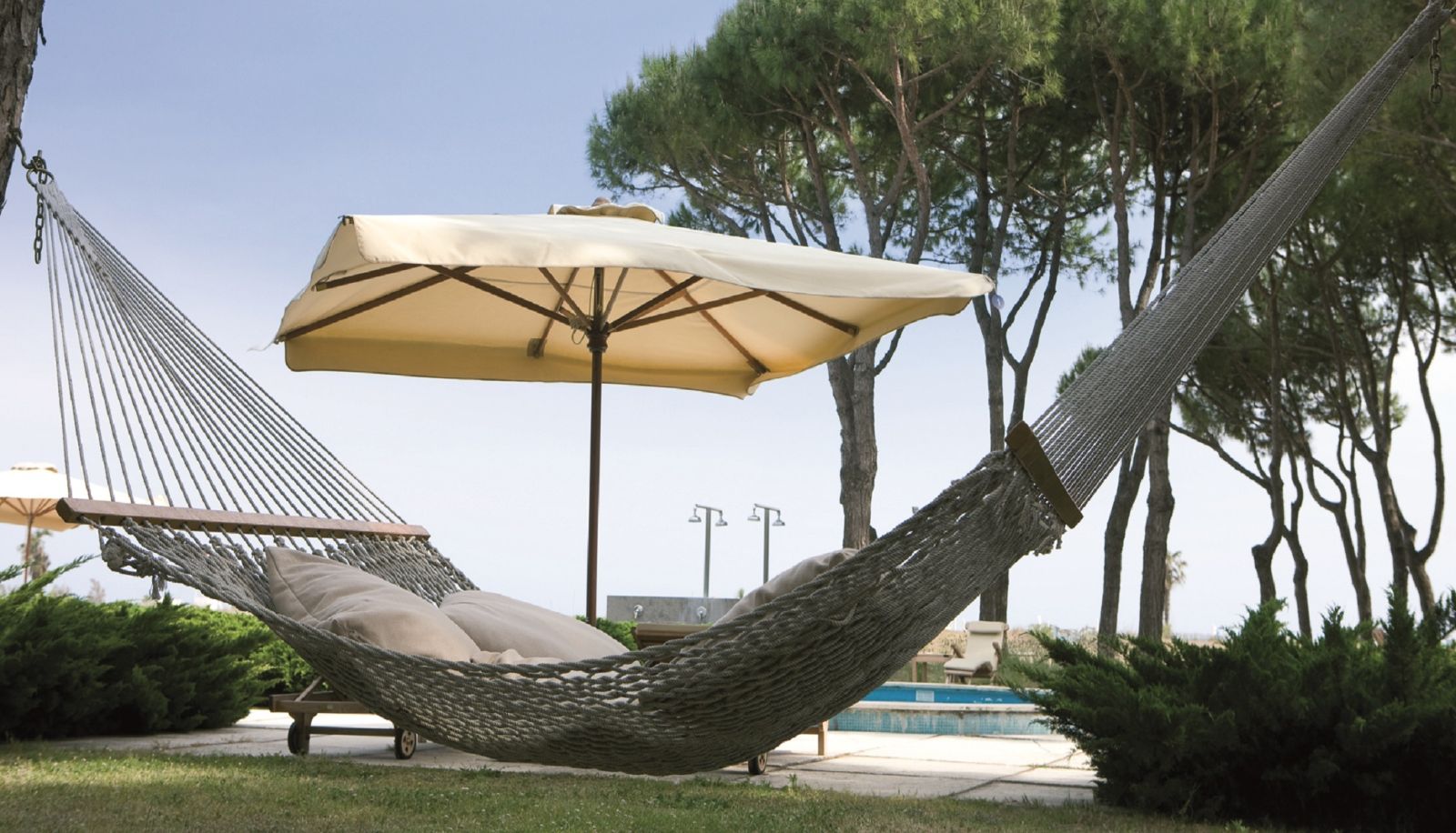 Garten - Bellevue & Resort