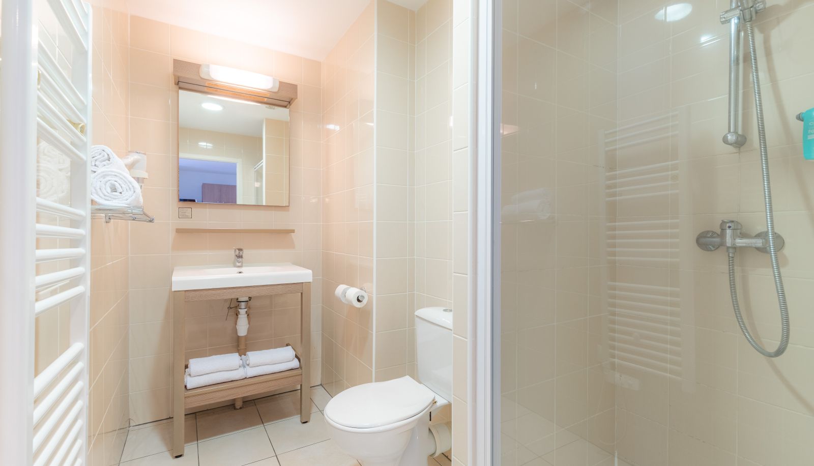 Bathroom - APPART'CITY CONFORT LE MANS CENTRE