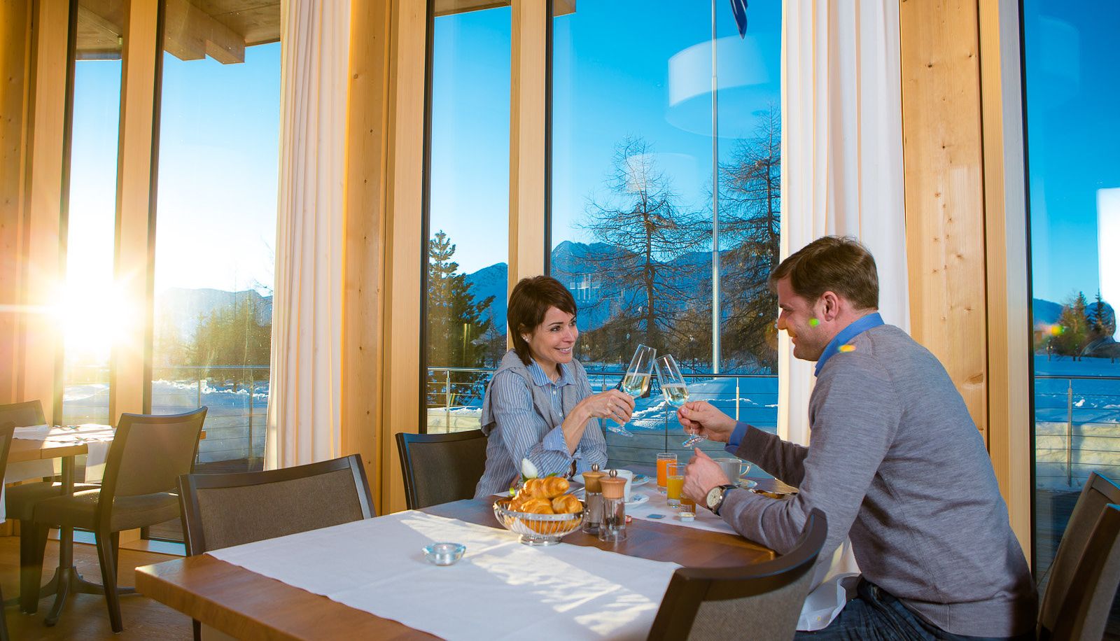 Frühstücksraum innerhalb des Restaurants - Royal