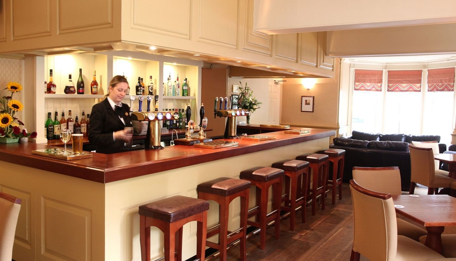 Bar - Best Western Valley
